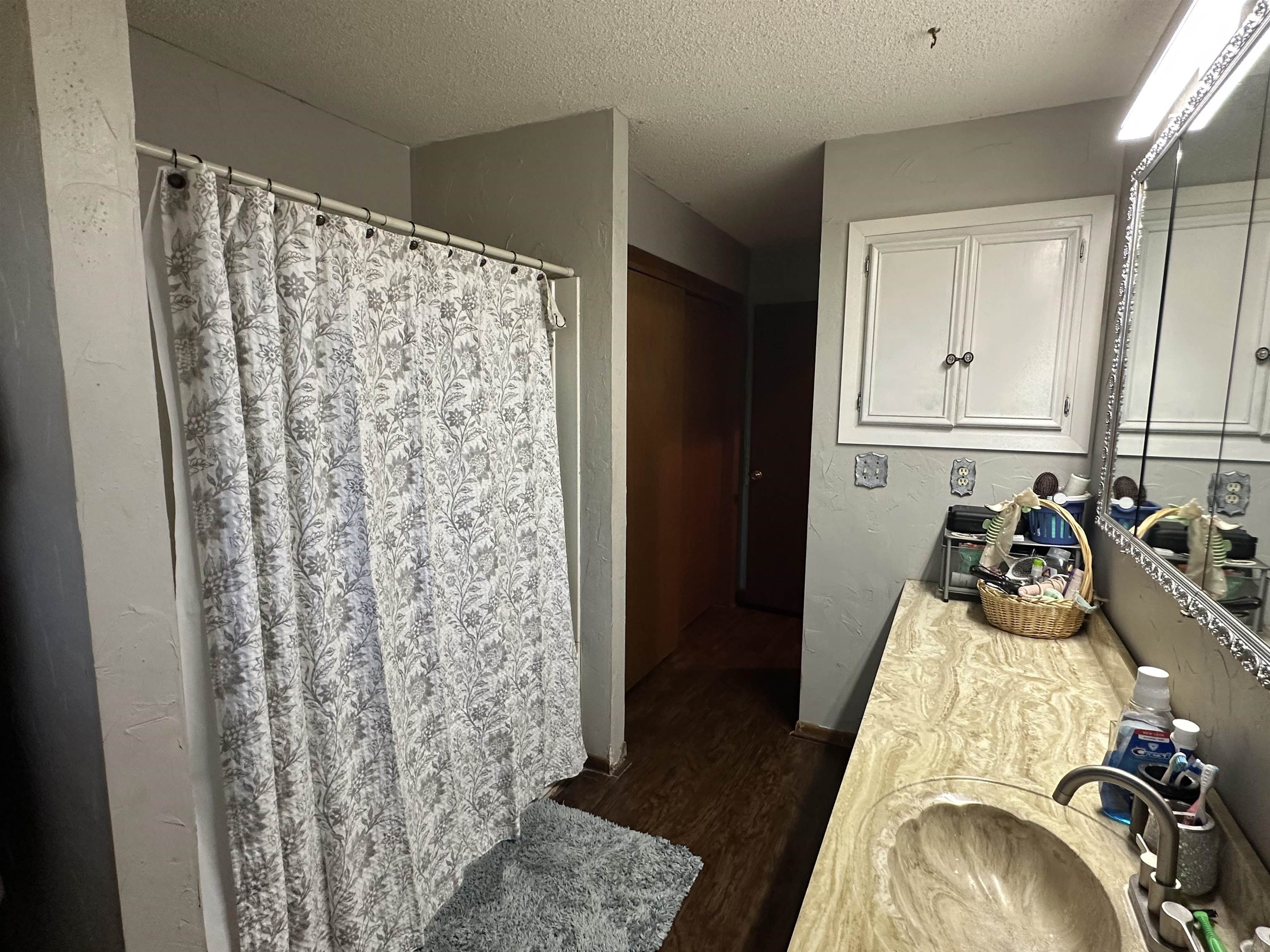 2 Crown Cir Property Photo 18