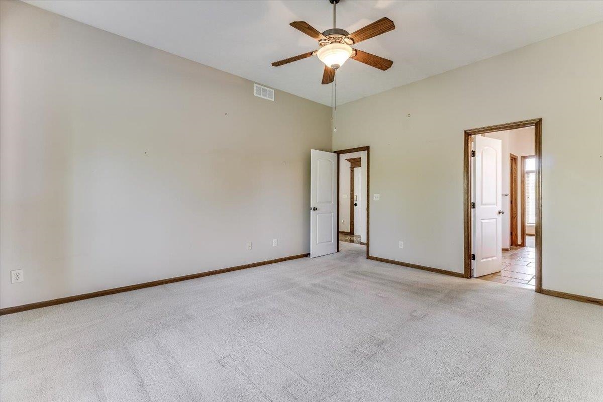 10022 W Westlakes Ct. Property Photo 8
