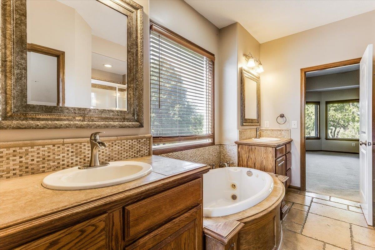 10022 W Westlakes Ct. Property Photo 10