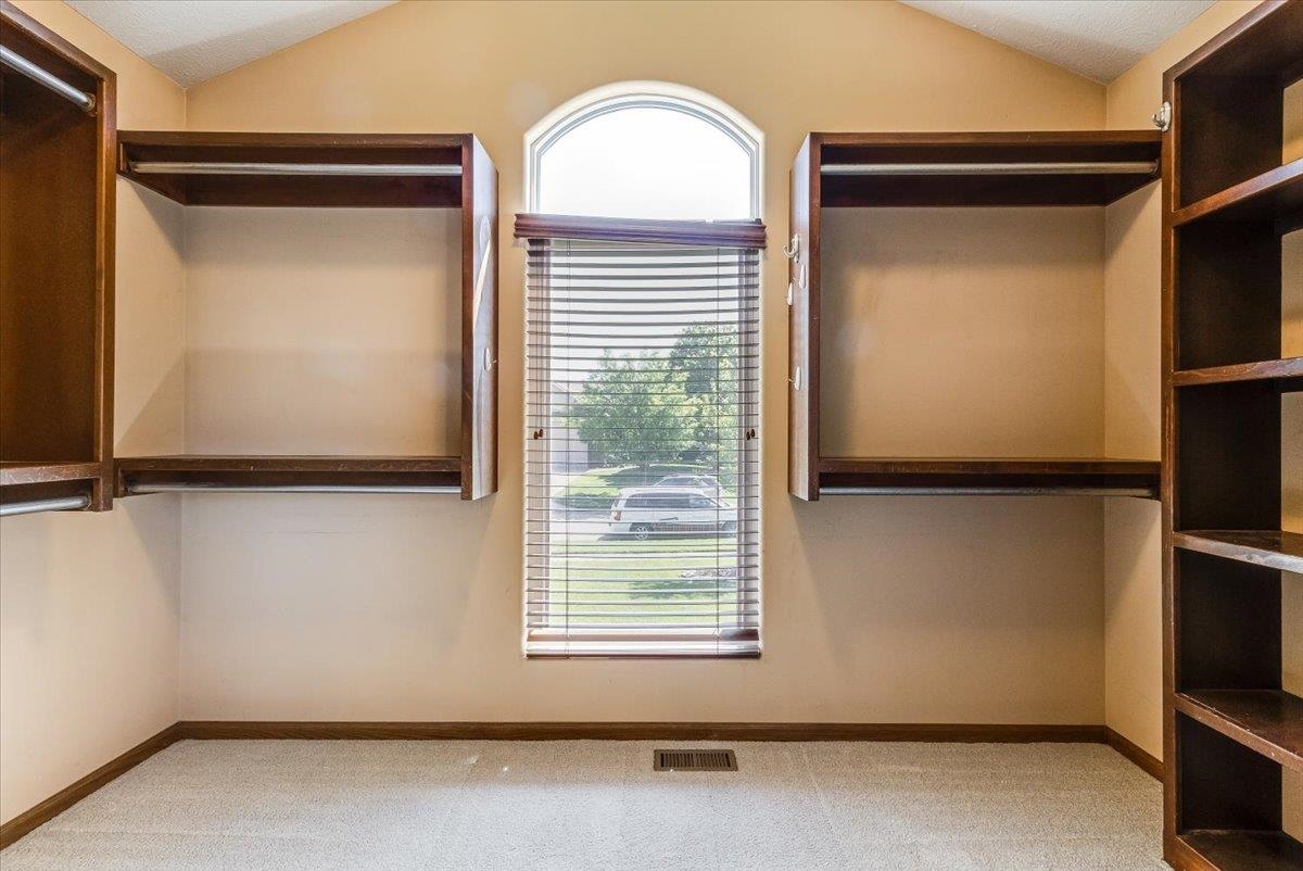 10022 W Westlakes Ct. Property Photo 12