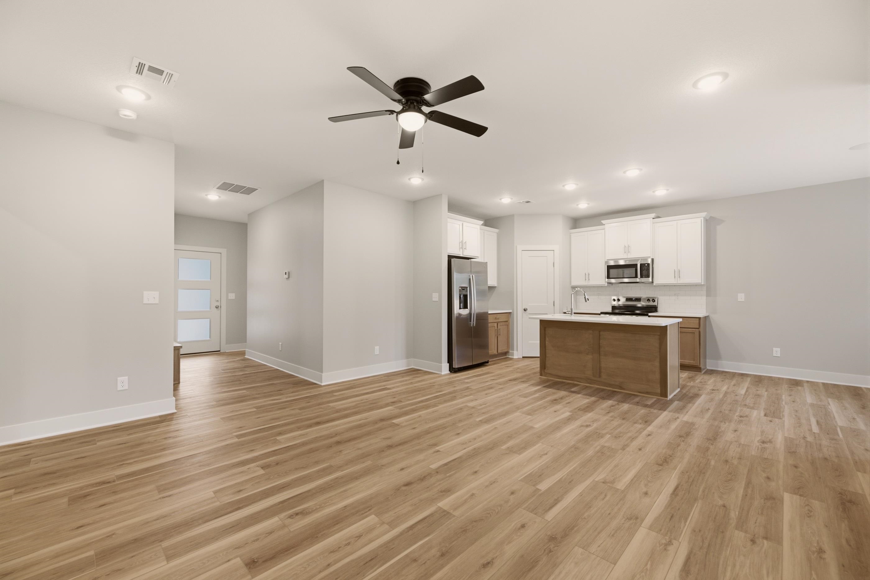 185 Tomahawk Property Photo 6