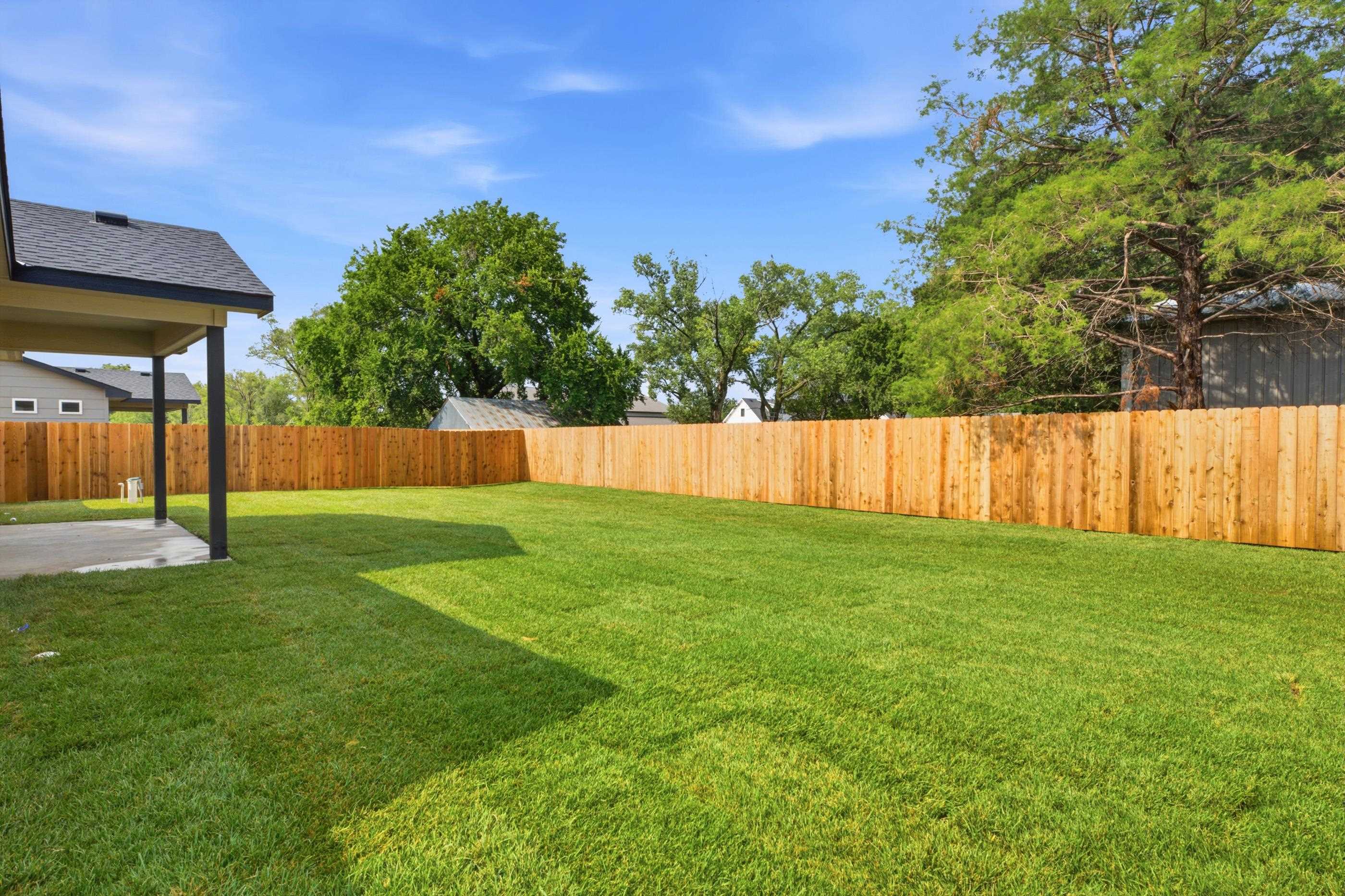 185 Tomahawk Property Photo 32