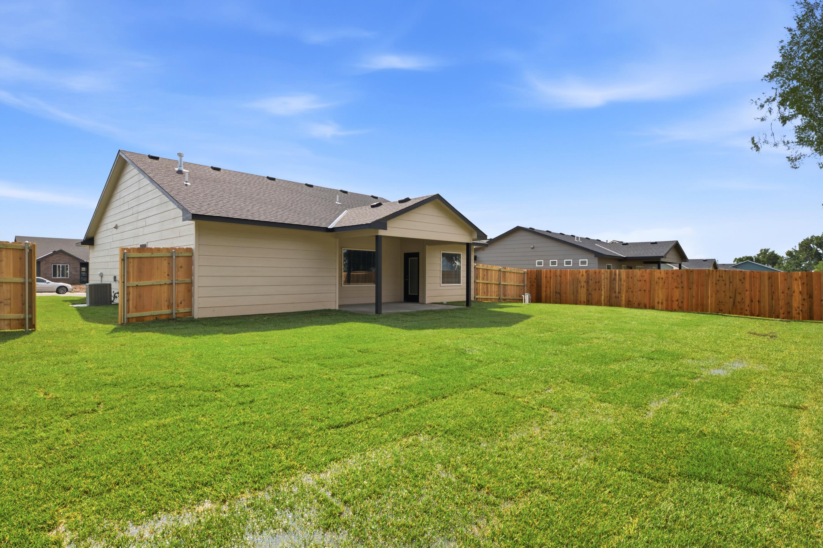 185 Tomahawk Property Photo 33