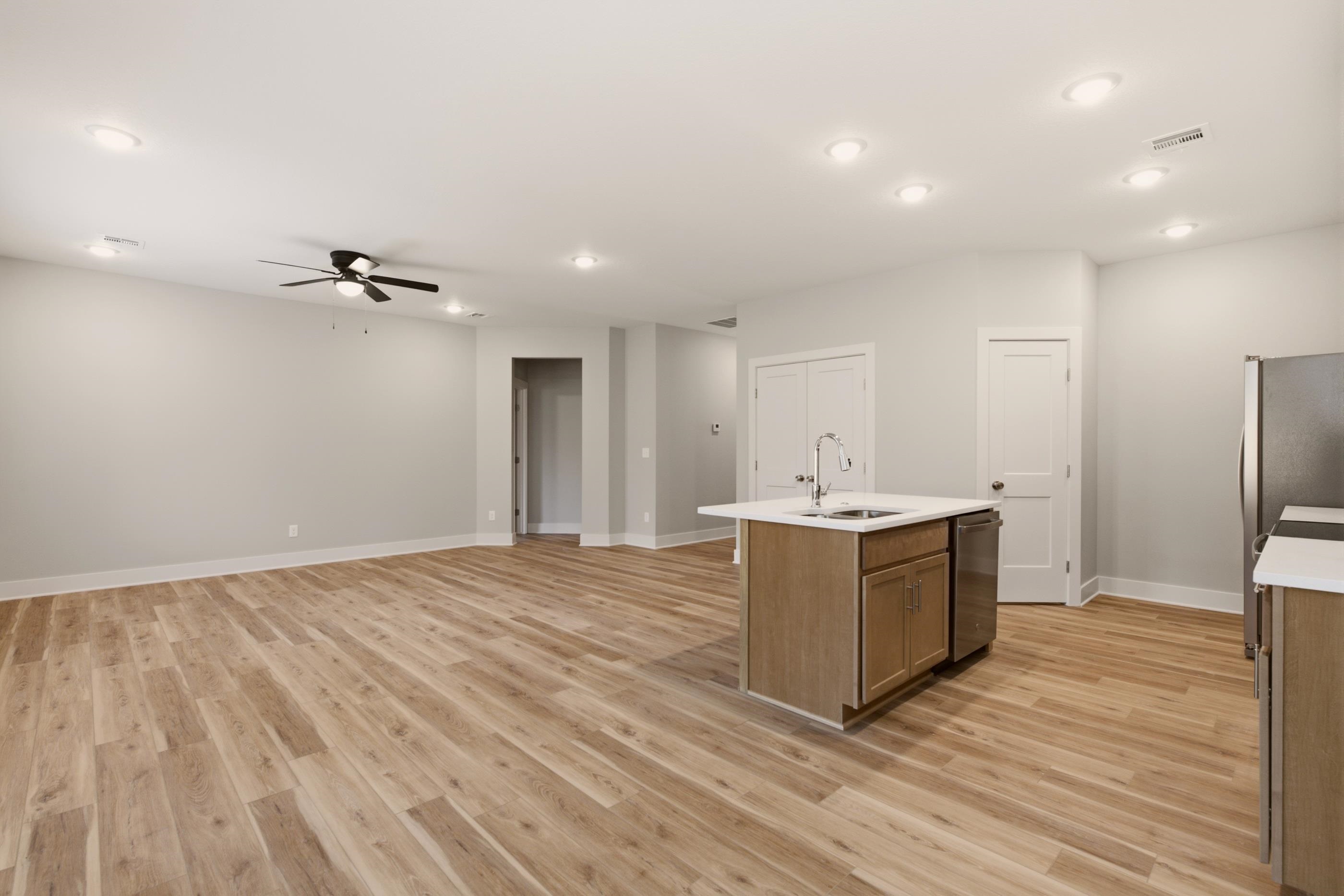 201 Tomahawk Property Photo 11