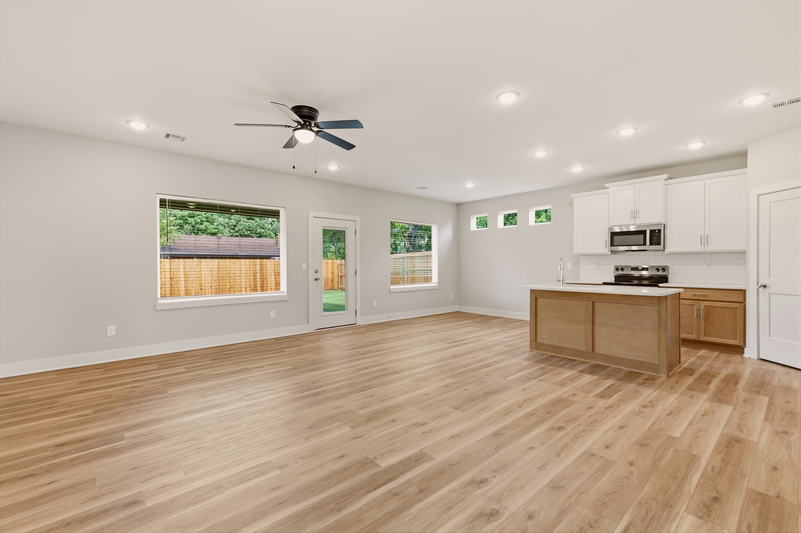 207 Tomahawk Property Photo 6