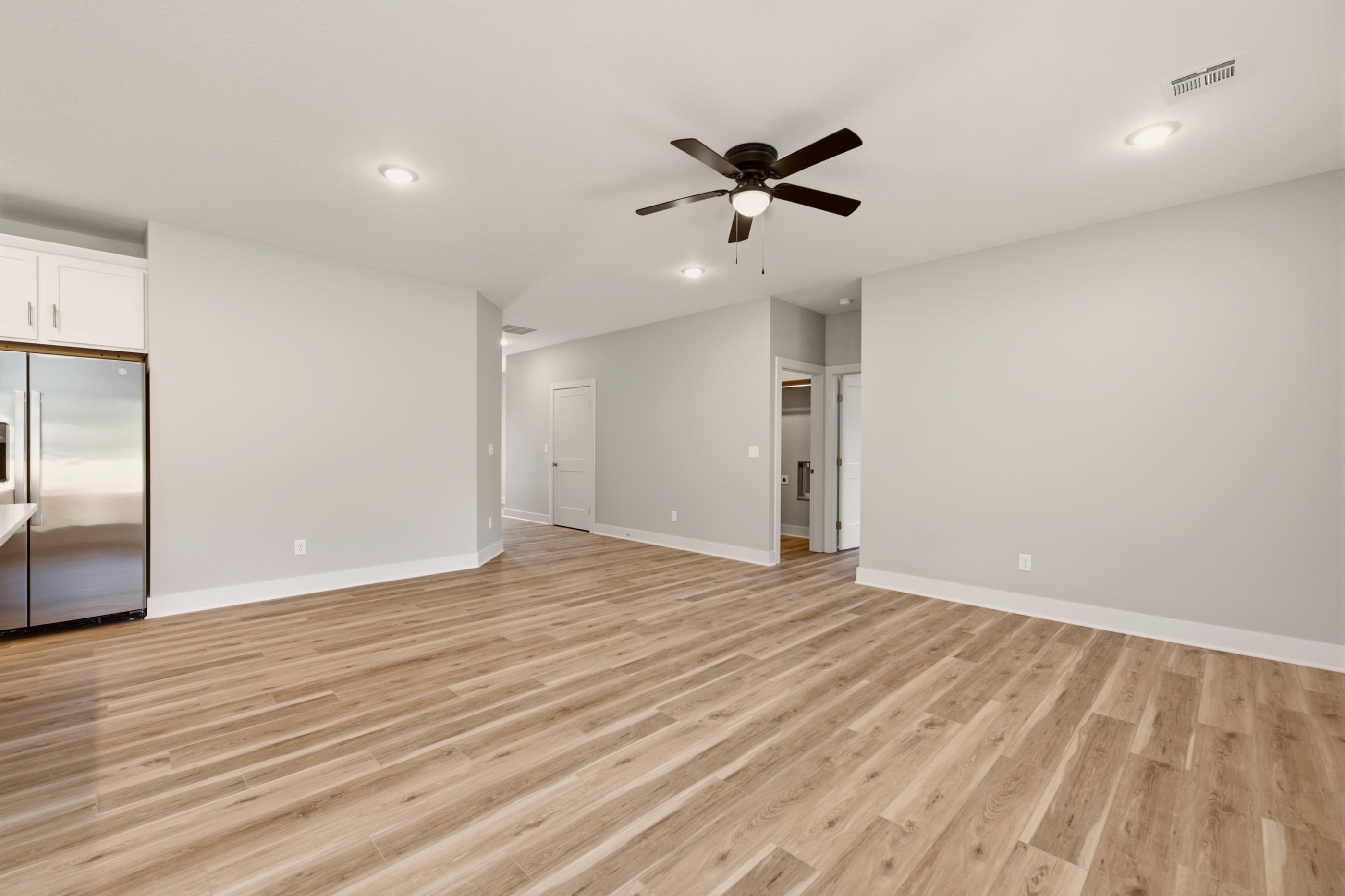 207 Tomahawk Property Photo 9