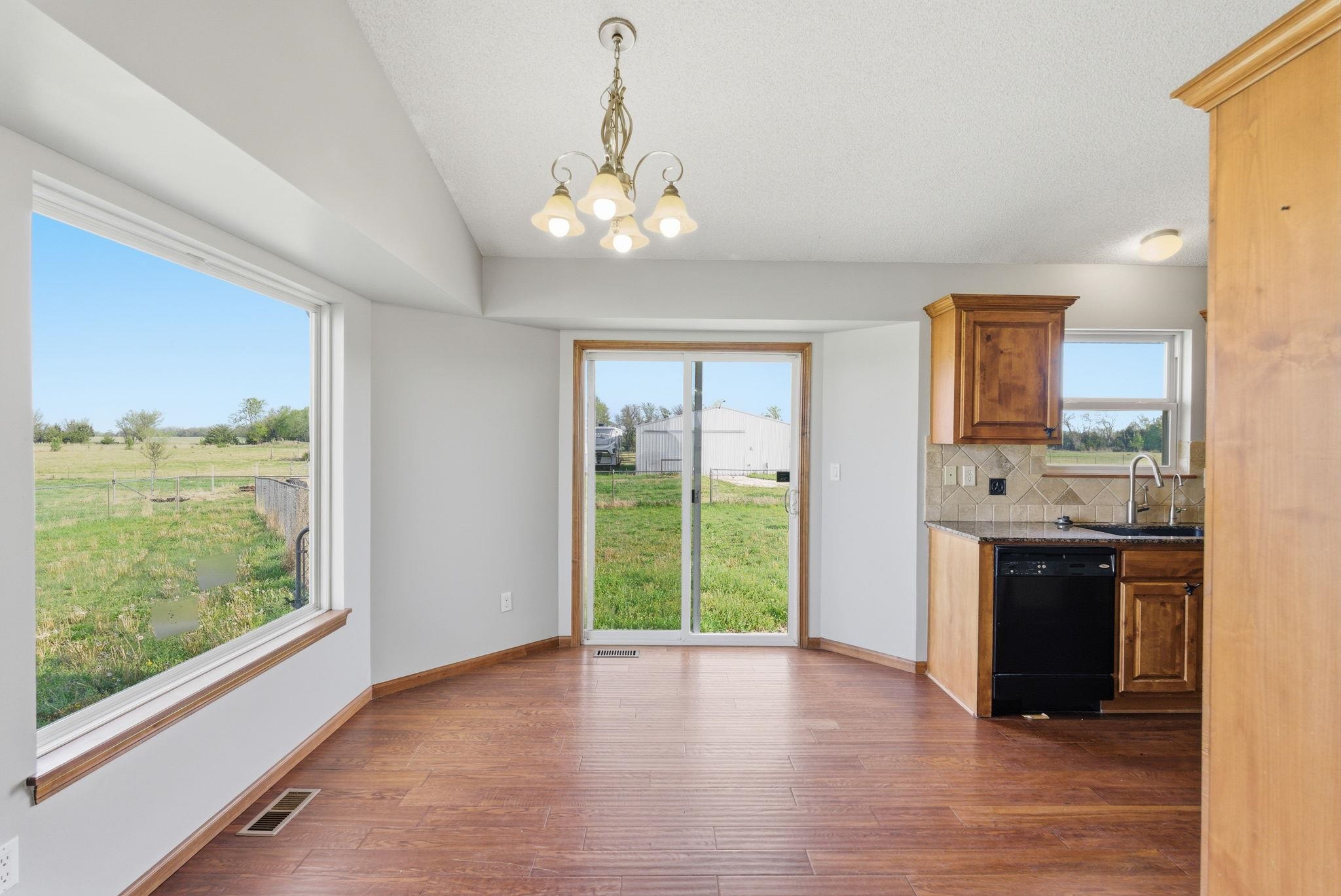 6838 22nd Property Photo 12