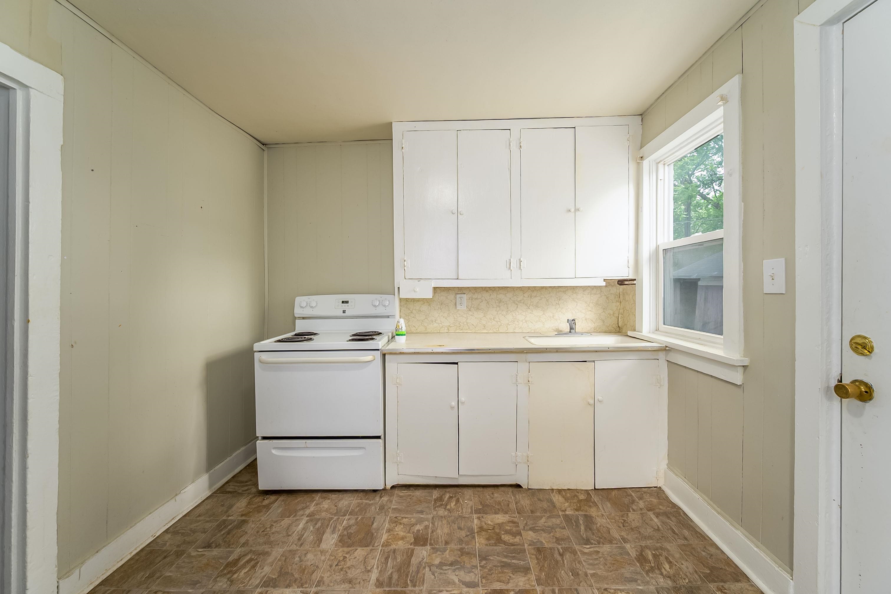 914 N High St Property Photo 18