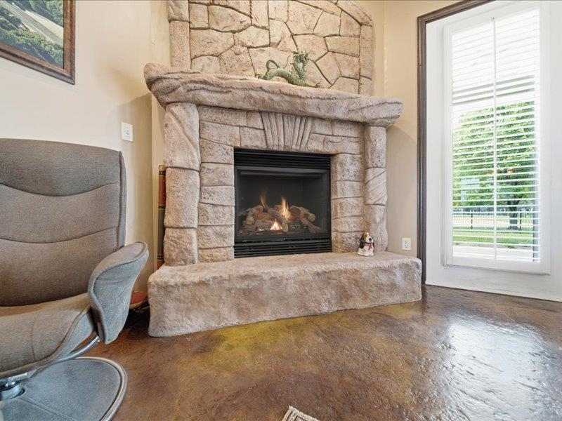 601 Stone Lake Circle Property Photo 29
