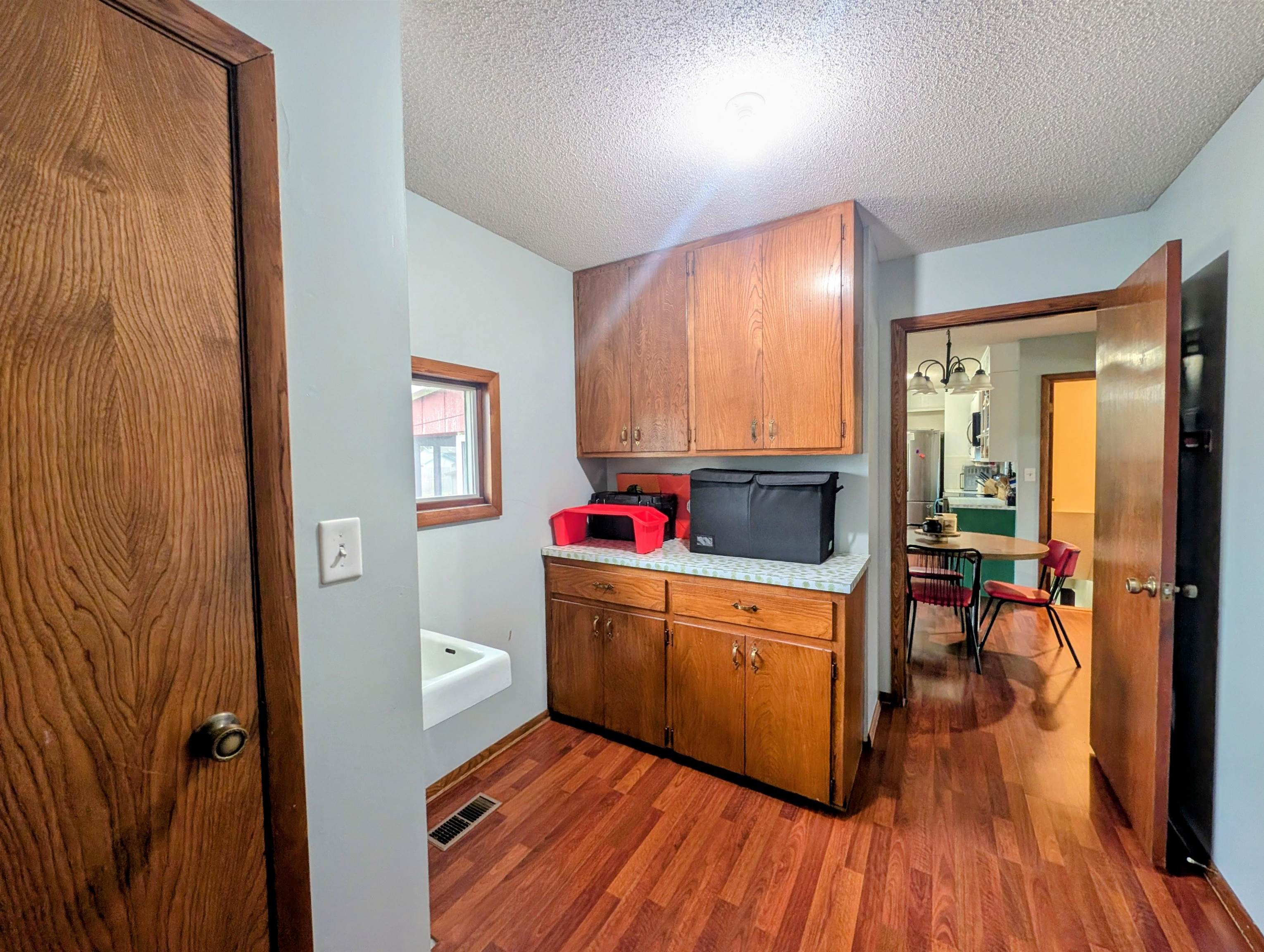 214 N Sedgwick Property Photo 10