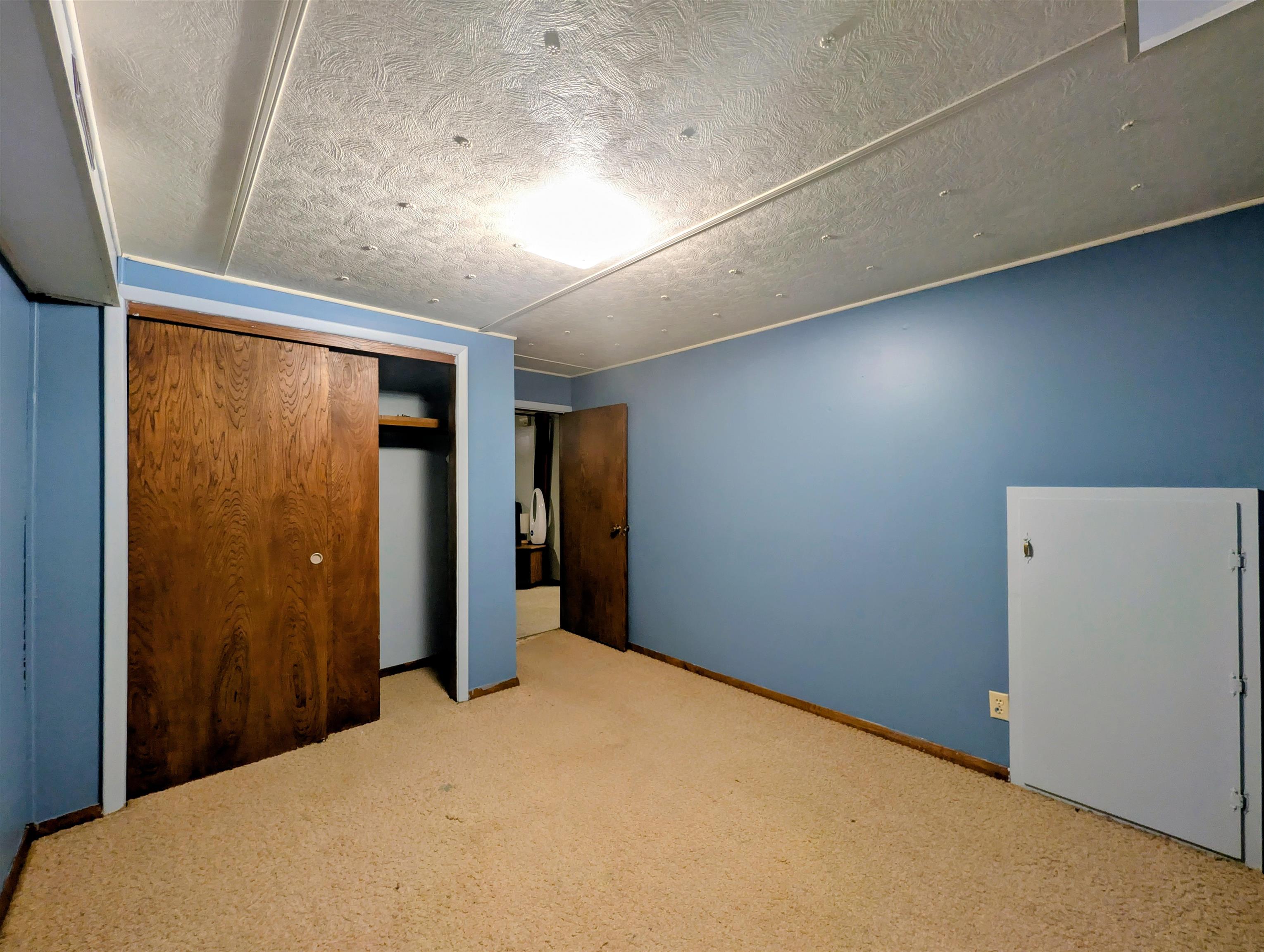 214 N Sedgwick Property Photo 16