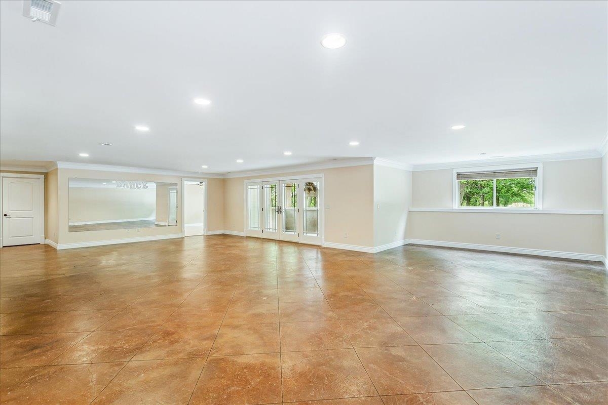6441 S Cedardale Ave. Property Photo 17