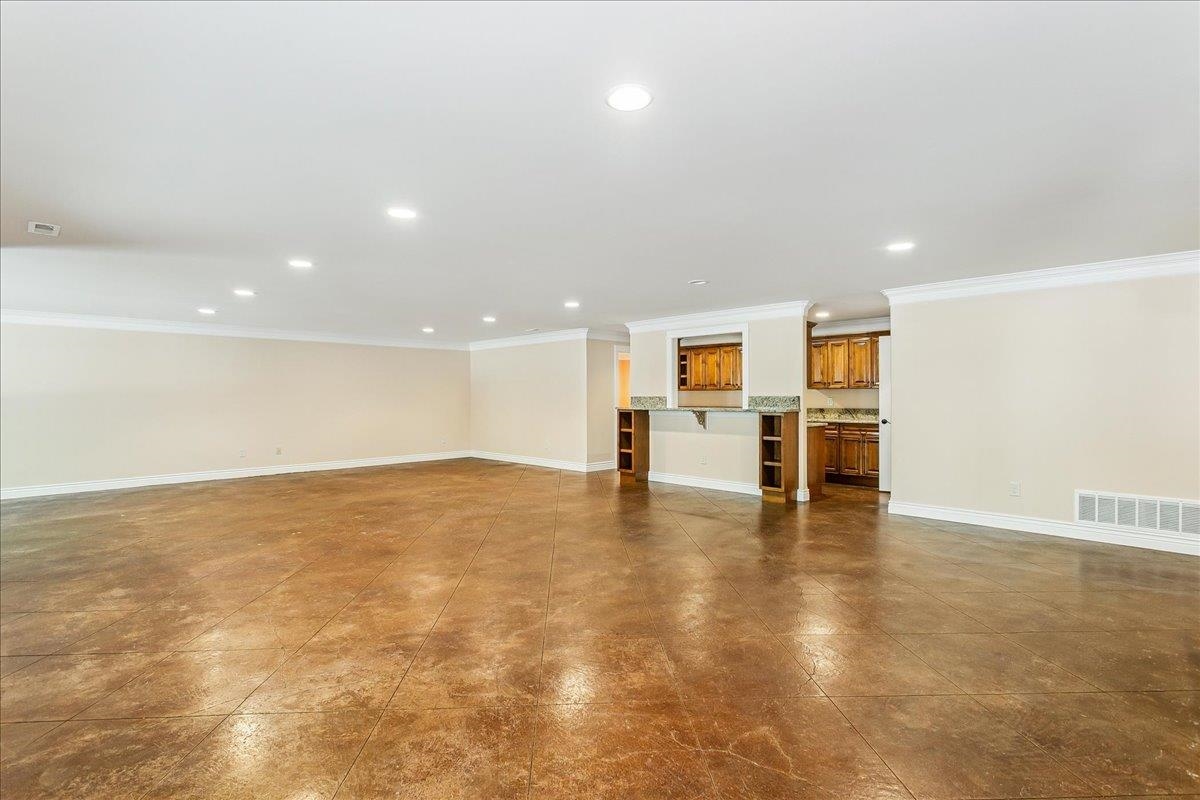 6441 S Cedardale Ave. Property Photo 18