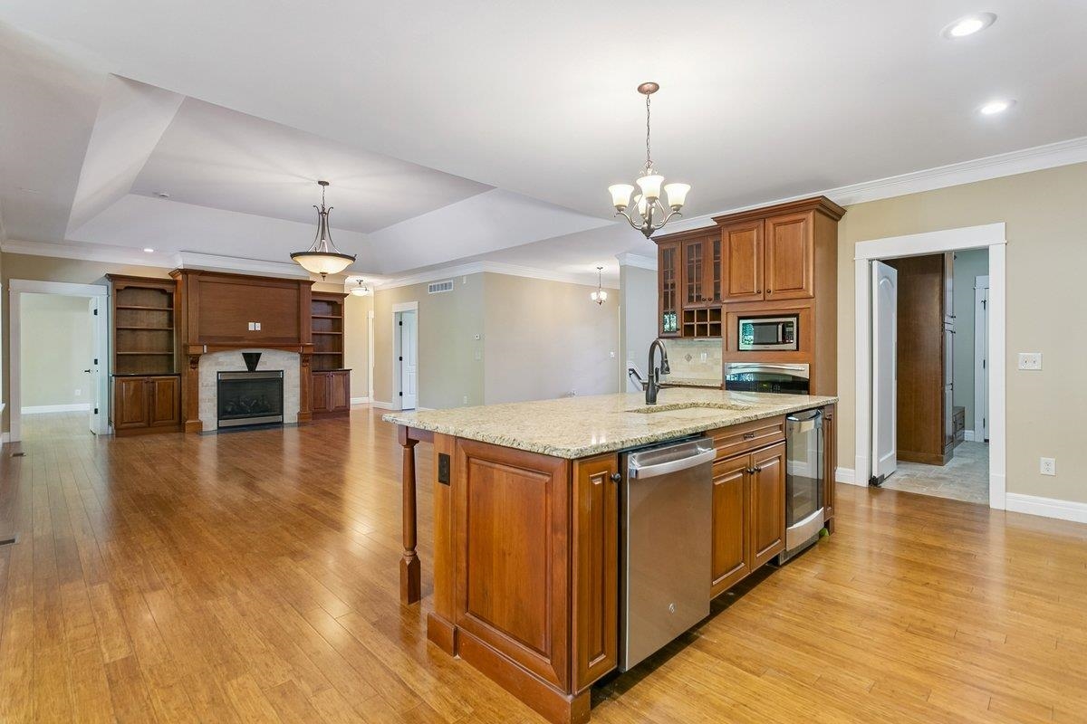 6441 S Cedardale Ave. Property Photo 8