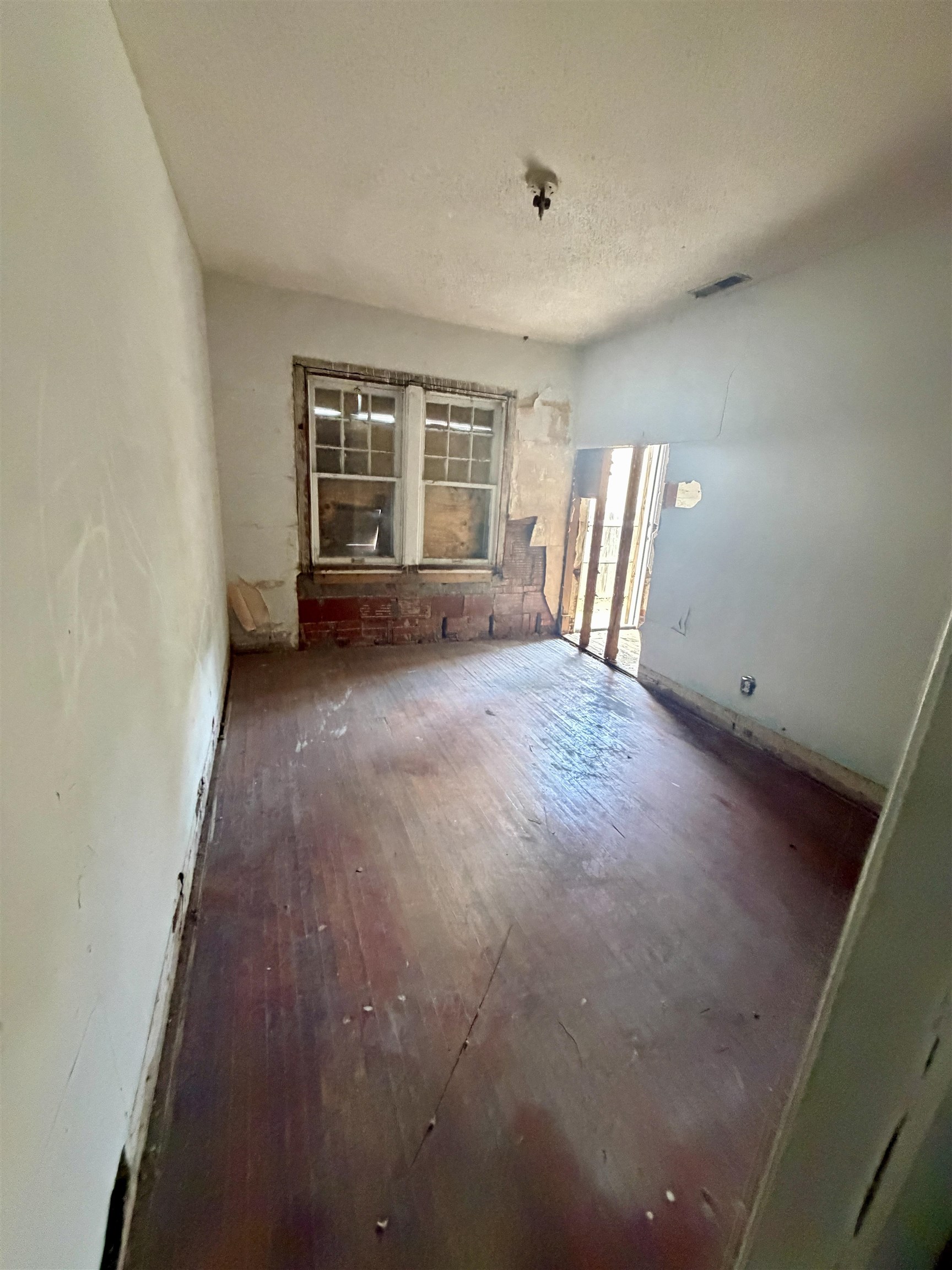 442 N Minnesota Property Photo 5