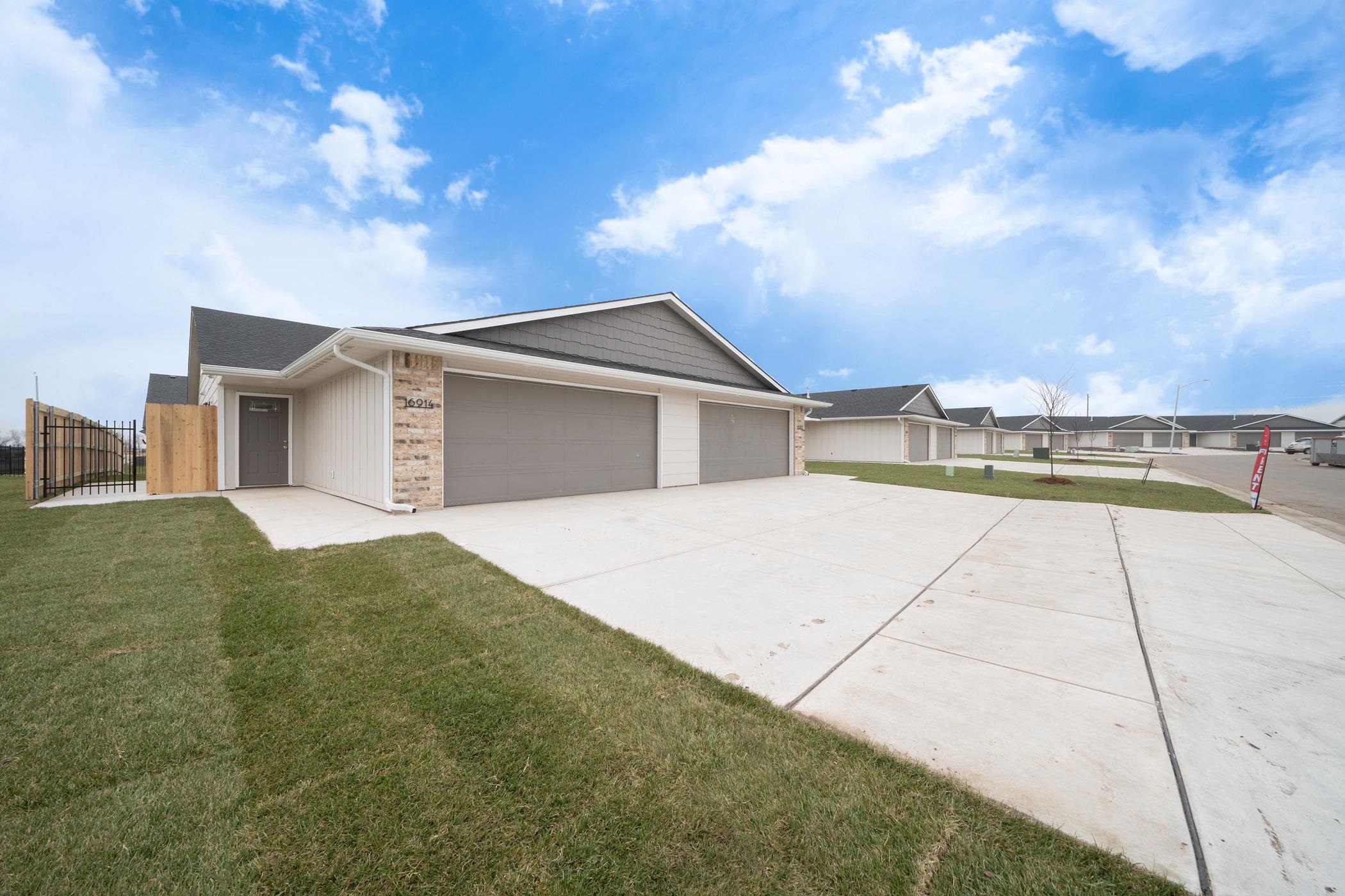 16802 W Lawson Property Photo 1