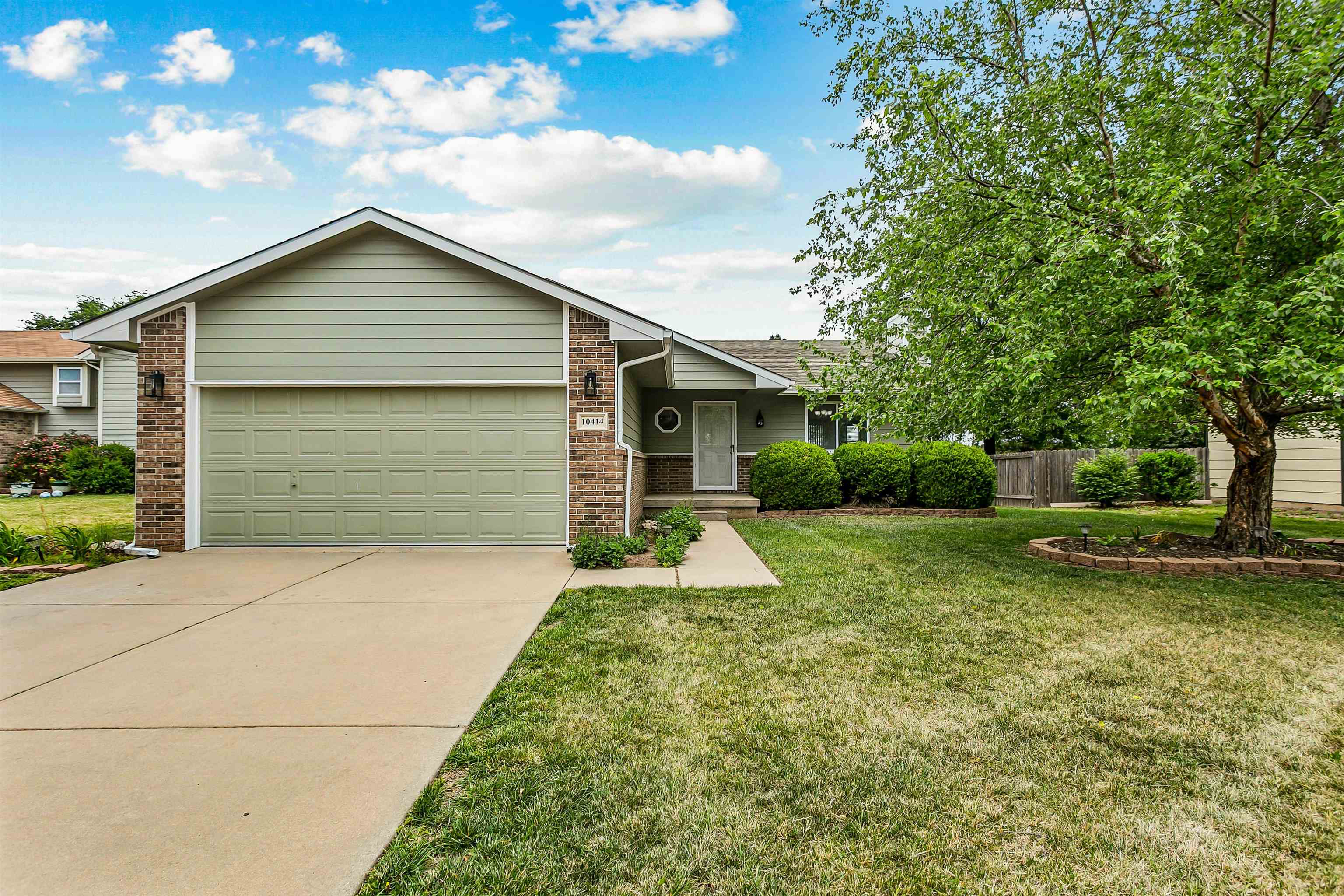10414 W Haskell St Property Photo 1
