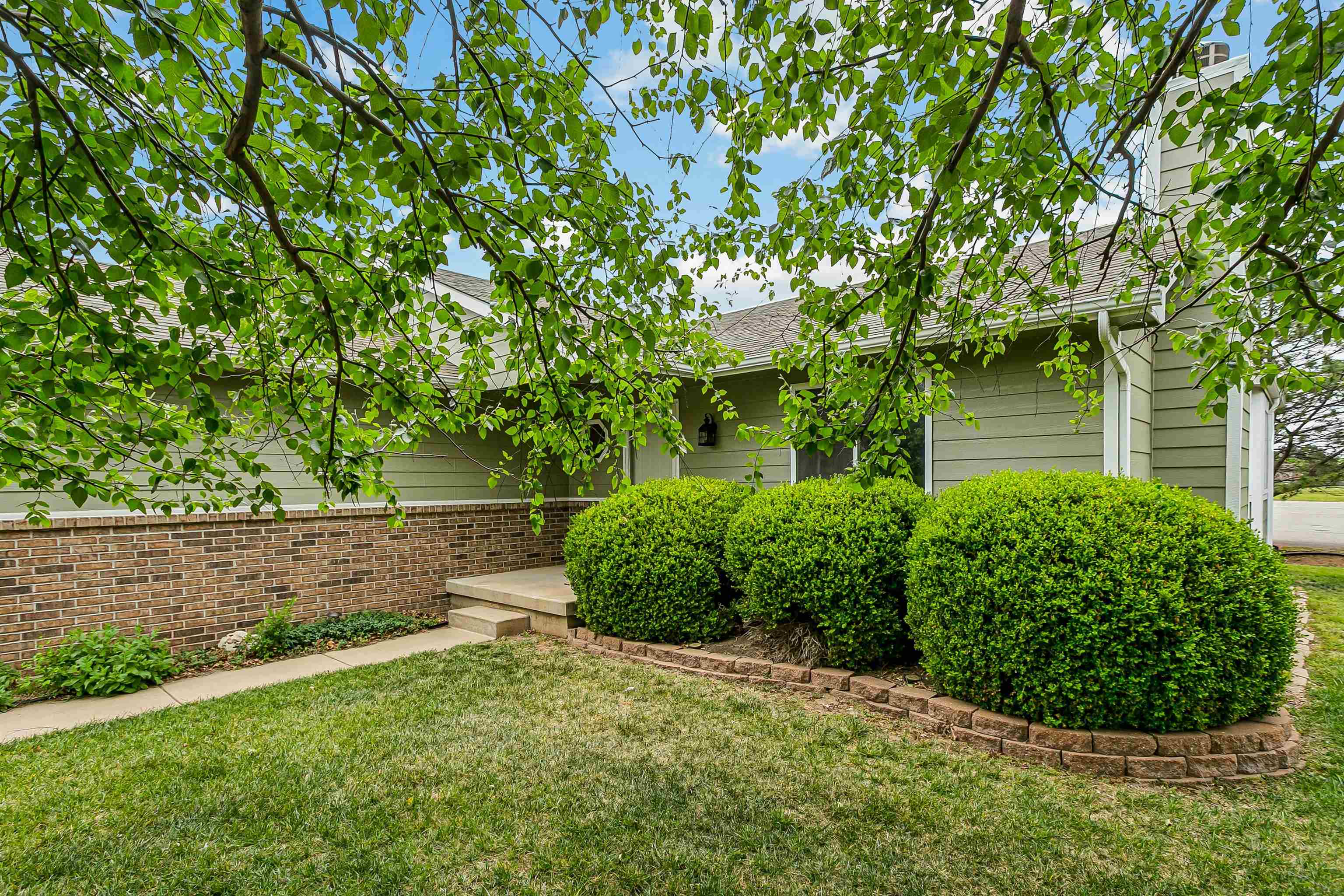 10414 W Haskell St Property Photo 4