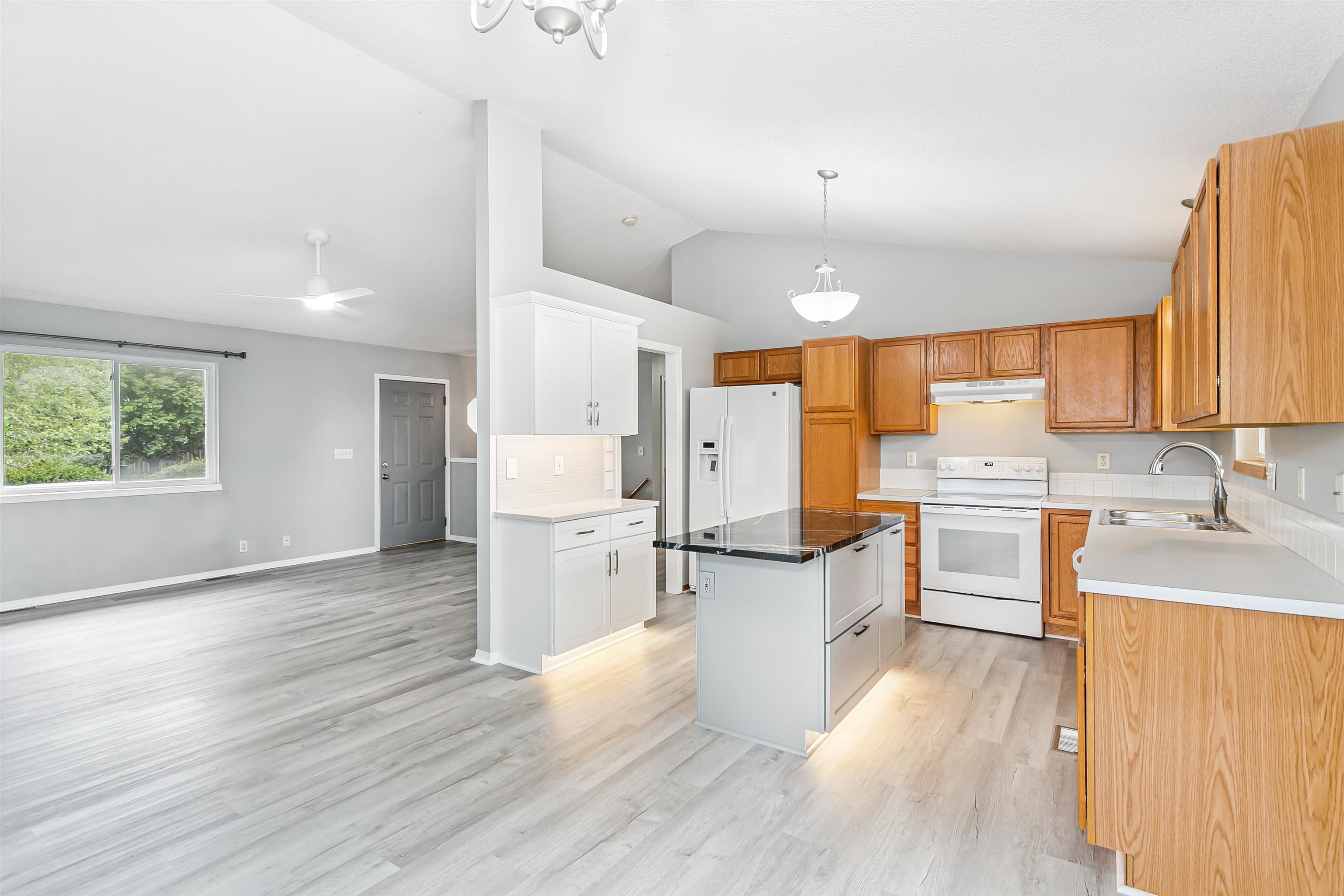 10414 W Haskell St Property Photo 5