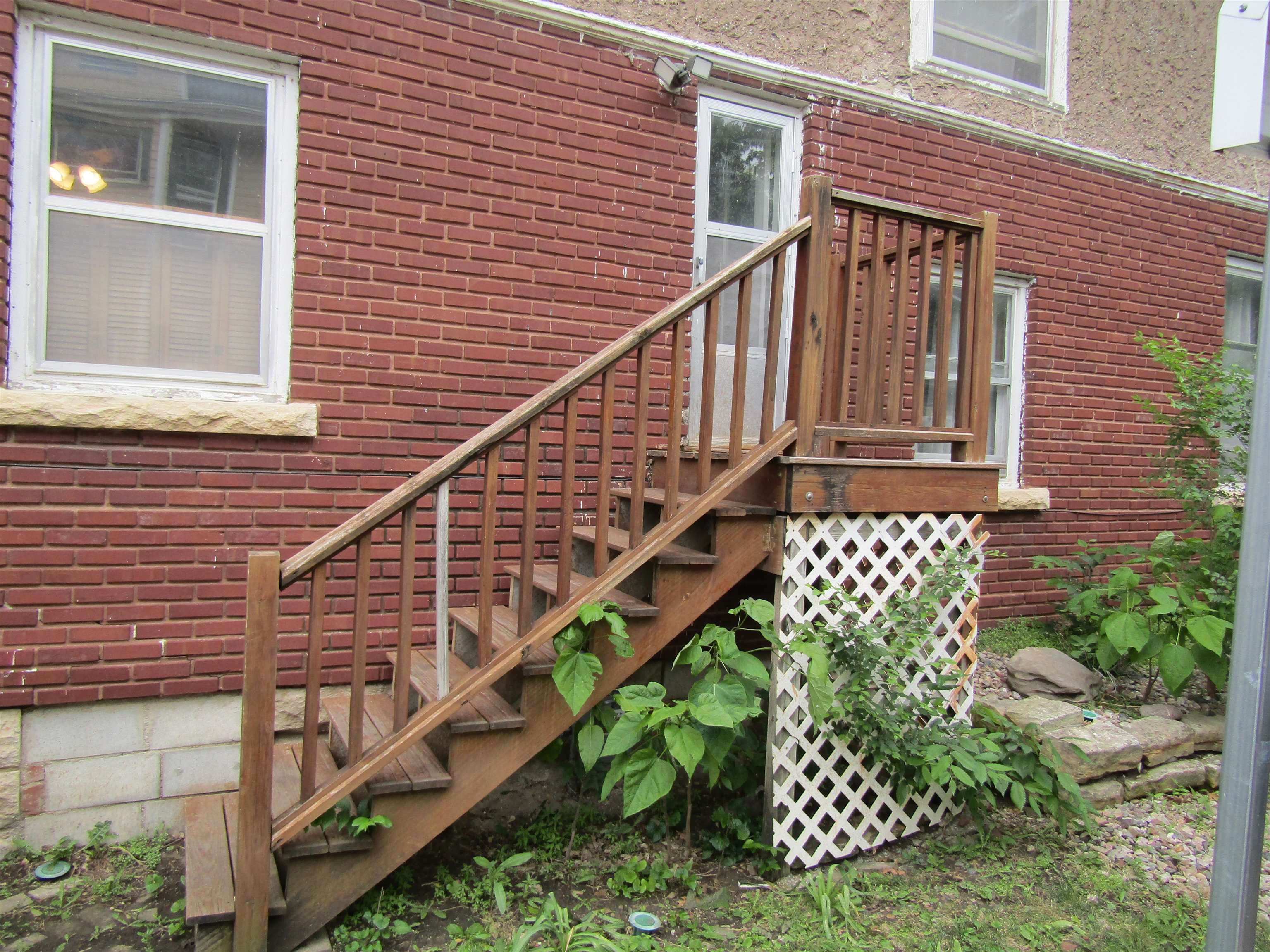 129 S 10th St. Property Photo 6