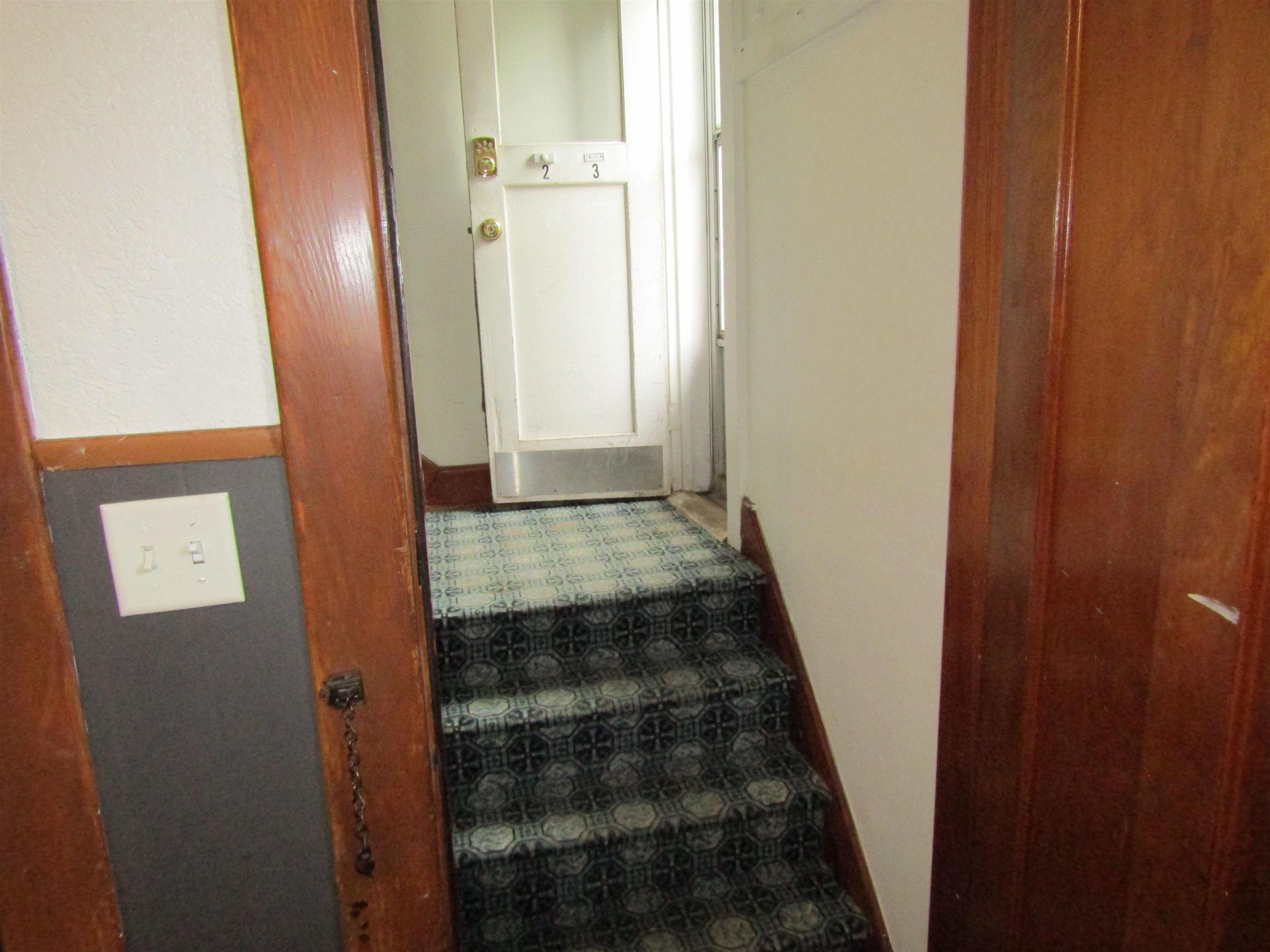129 S 10th St. Property Photo 19