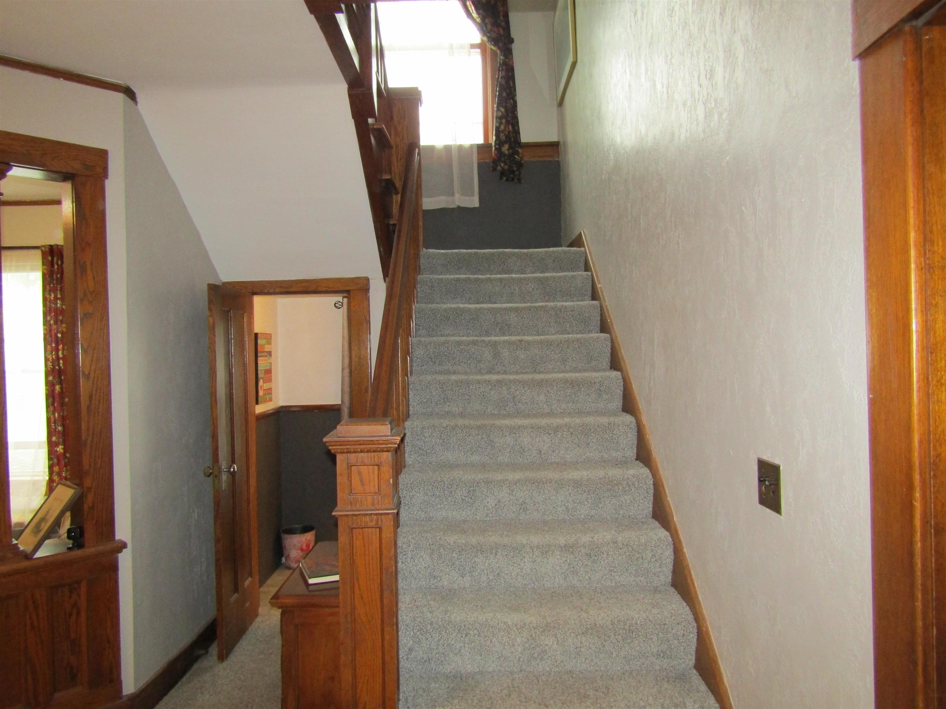 129 S 10th St. Property Photo 23