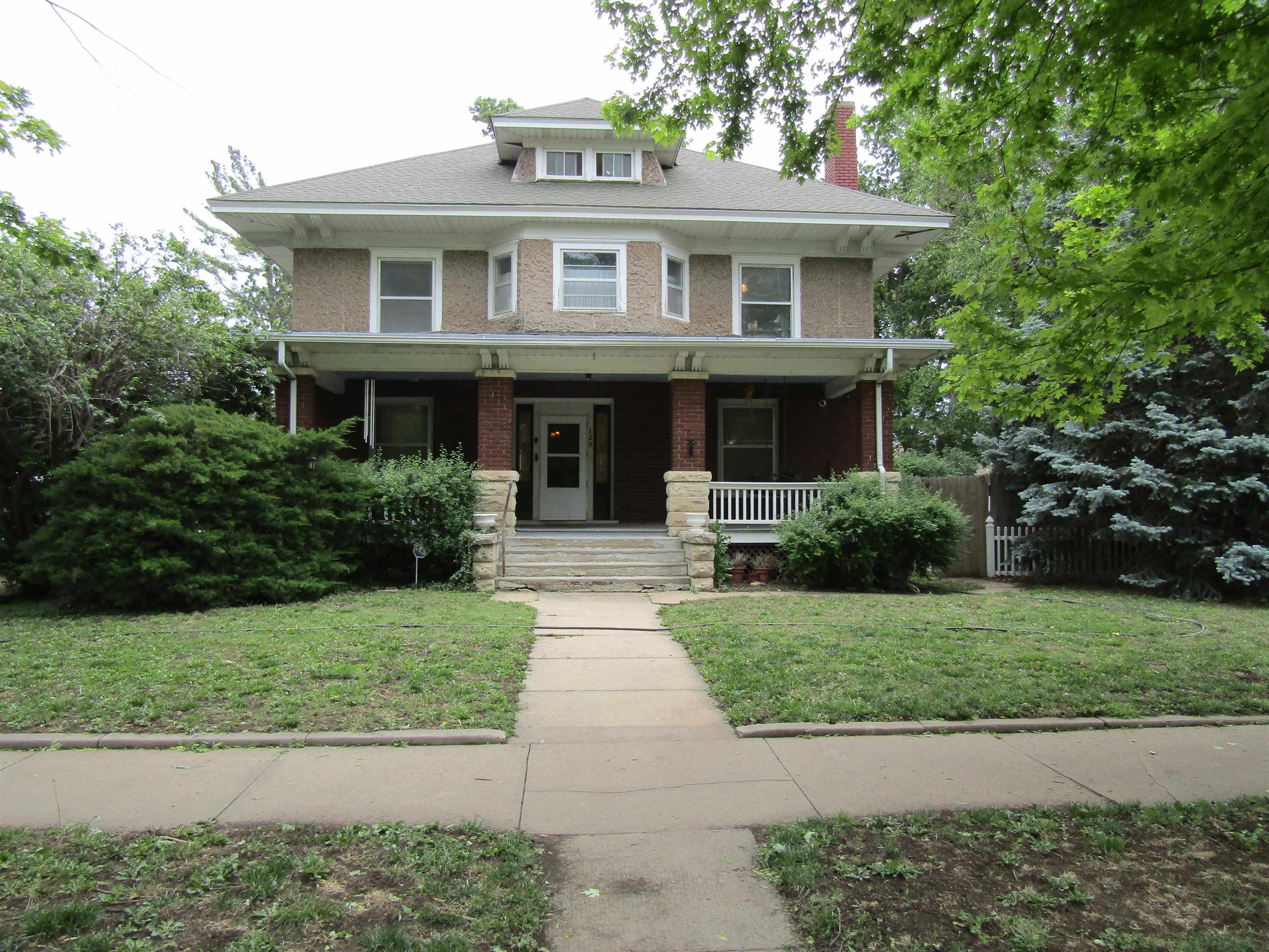 129 S 10th St. Property Photo 36