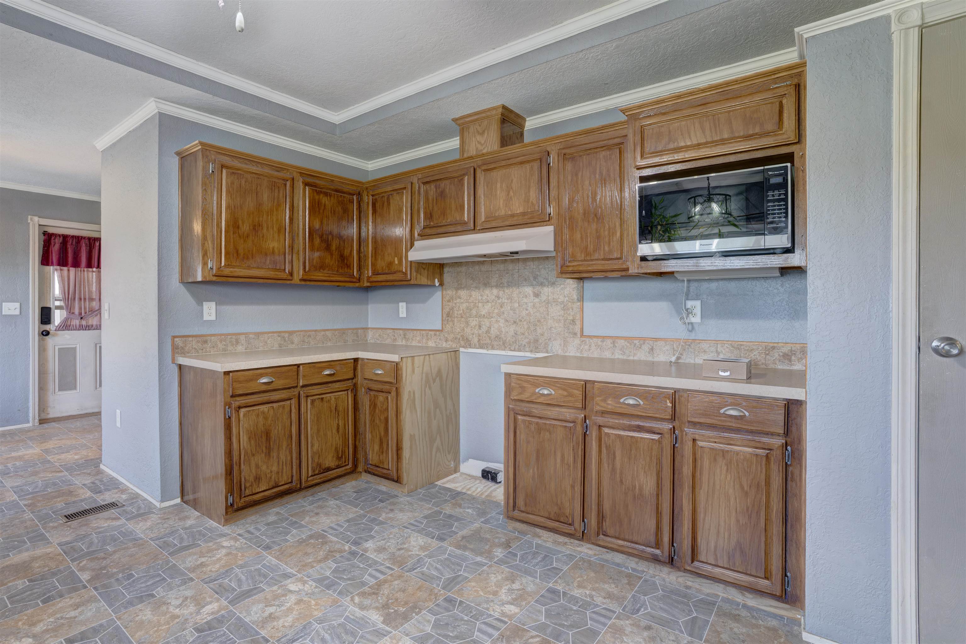 33017 77th Rd. Property Photo 12