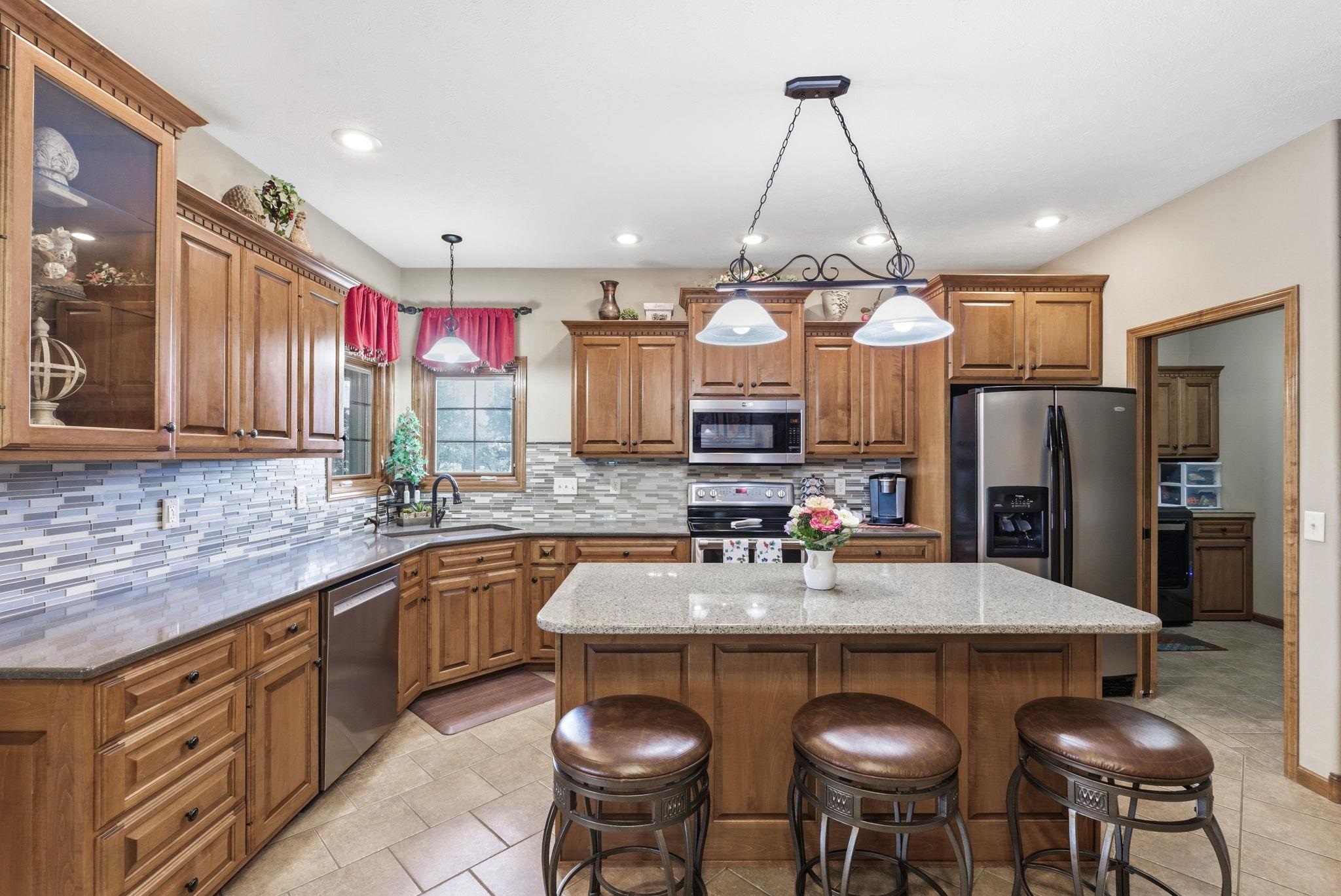 4 Waterbrook Terrace Property Photo 8