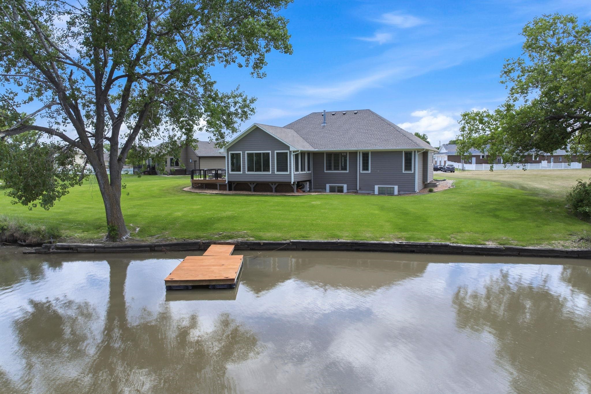 4 Waterbrook Terrace Property Photo 32