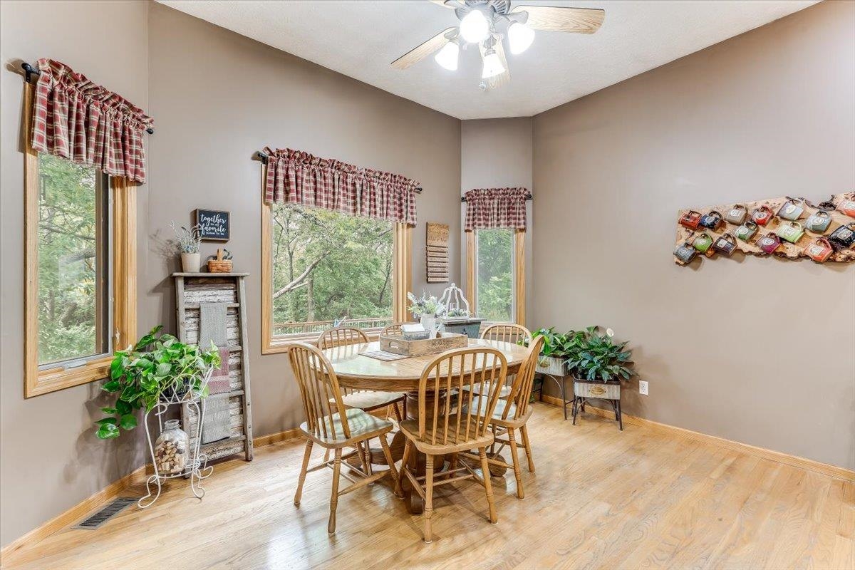 521 E Whispering Meadows Property Photo 7