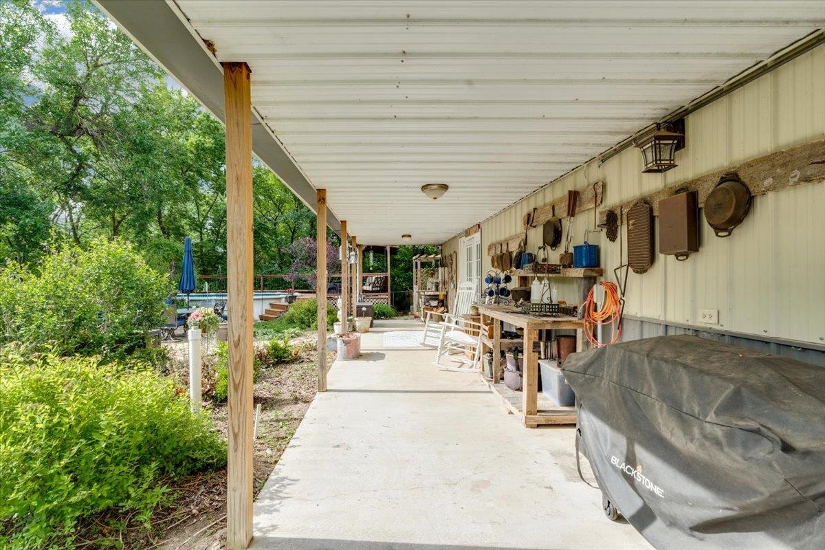 521 E Whispering Meadows Property Photo 27