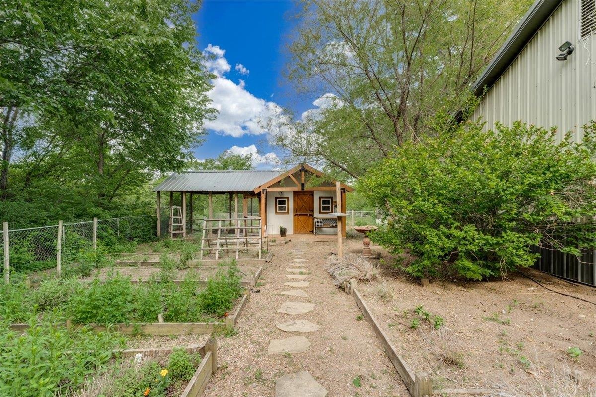 521 E Whispering Meadows Property Photo 32