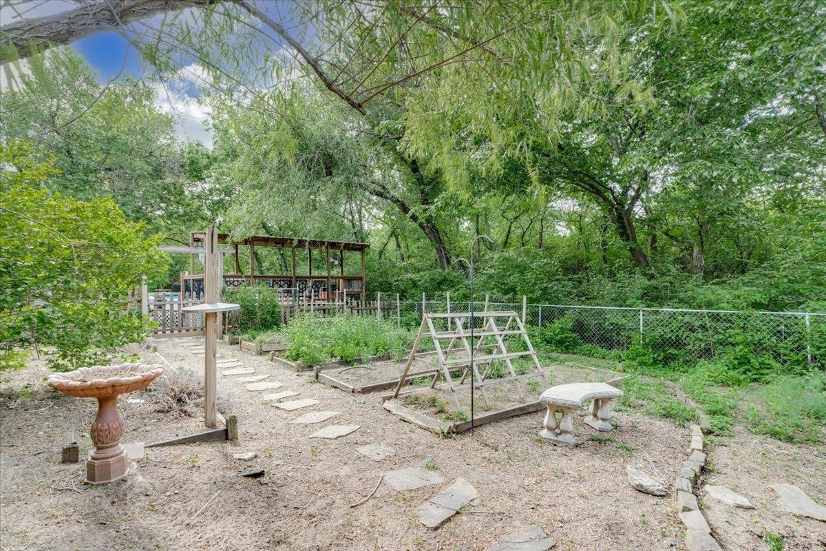 521 E Whispering Meadows Property Photo 33