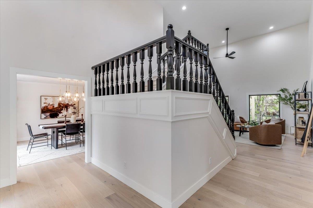 5 N Sandalwood St Property Photo 6