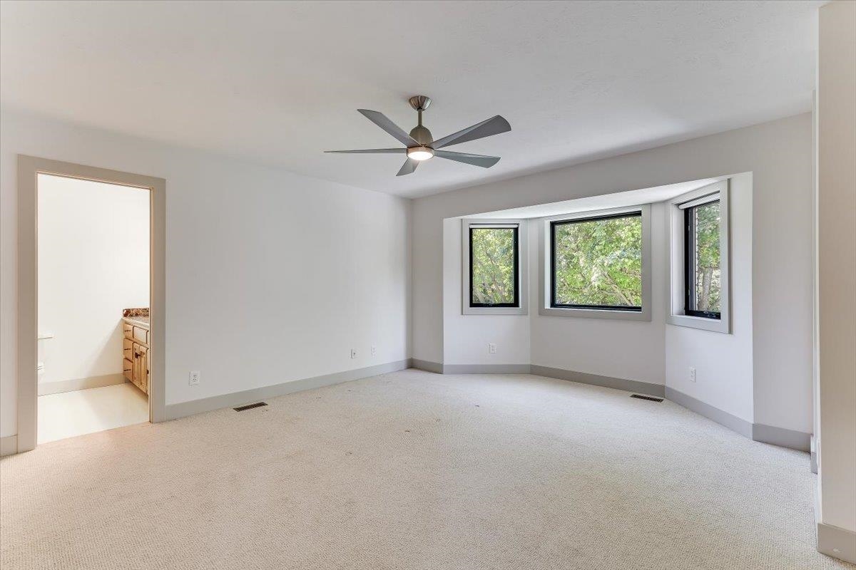 5 N Sandalwood St Property Photo 28