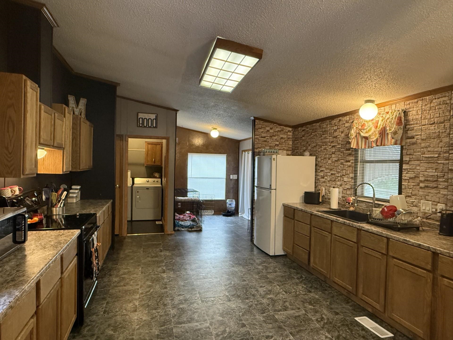 1509 W Ash Ave Property Photo 7