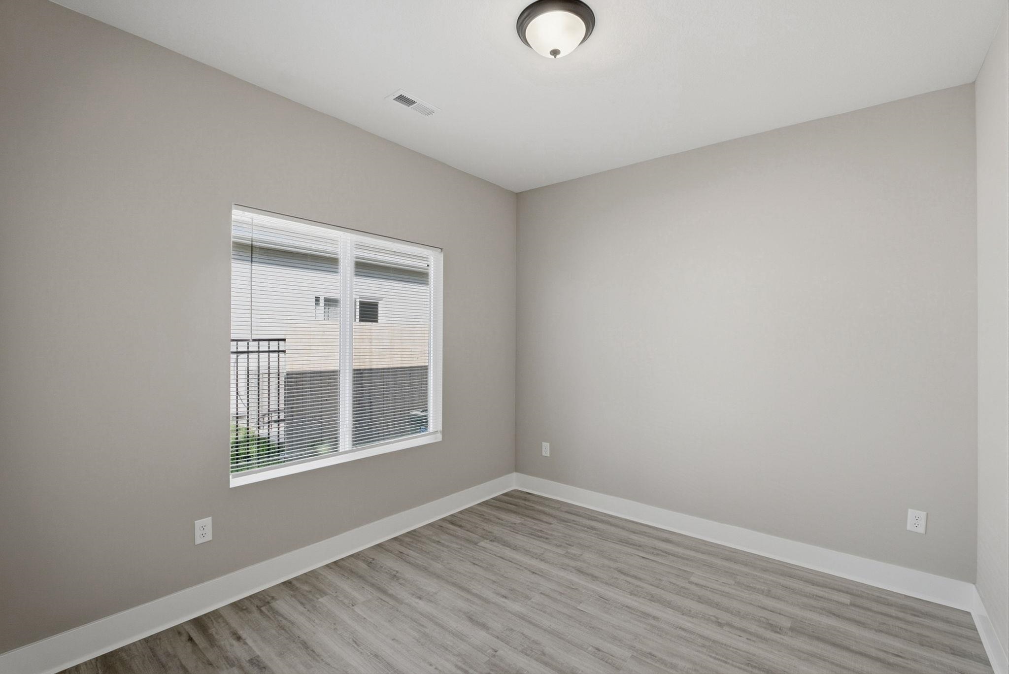 12827/12829 E Blake St. Property Photo 14