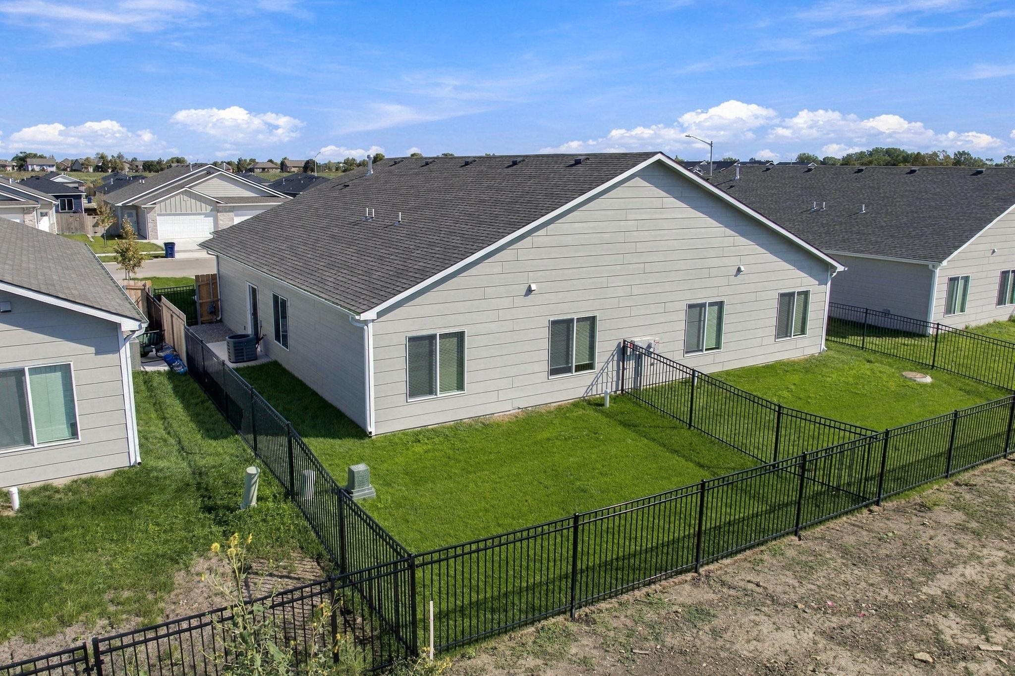 12827/12829 E Blake St. Property Photo 16