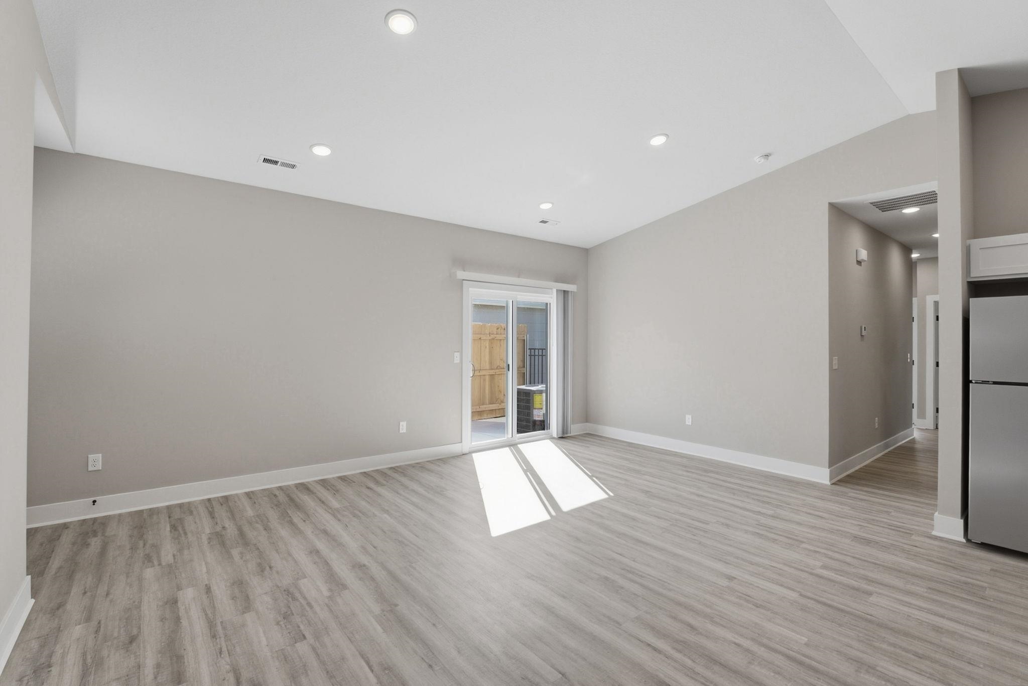 12827/12829 E Blake St. Property Photo 19