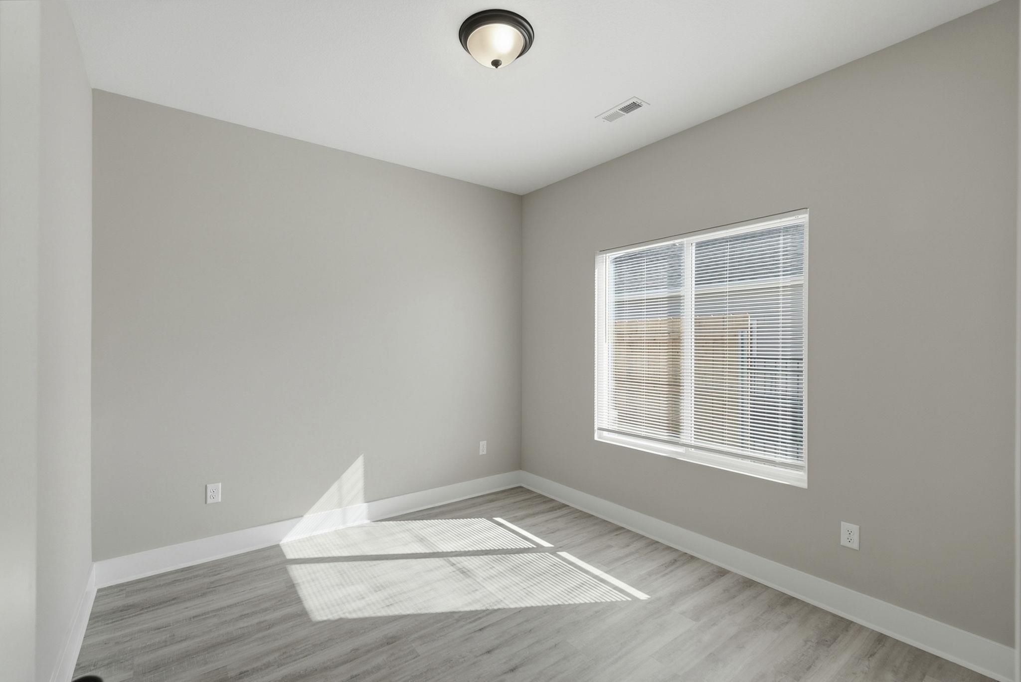12827/12829 E Blake St. Property Photo 31