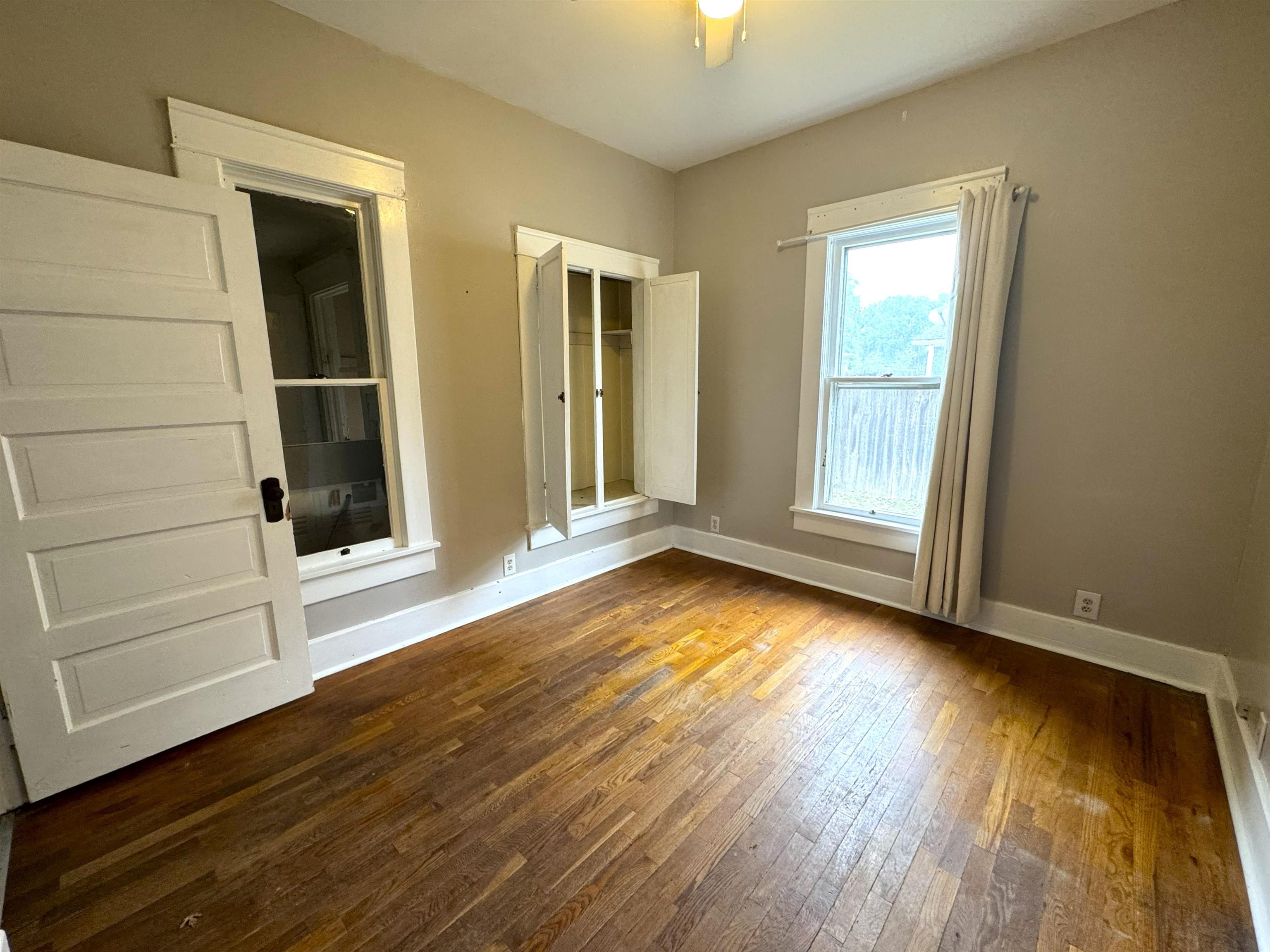 714 N Olive St Property Photo 10