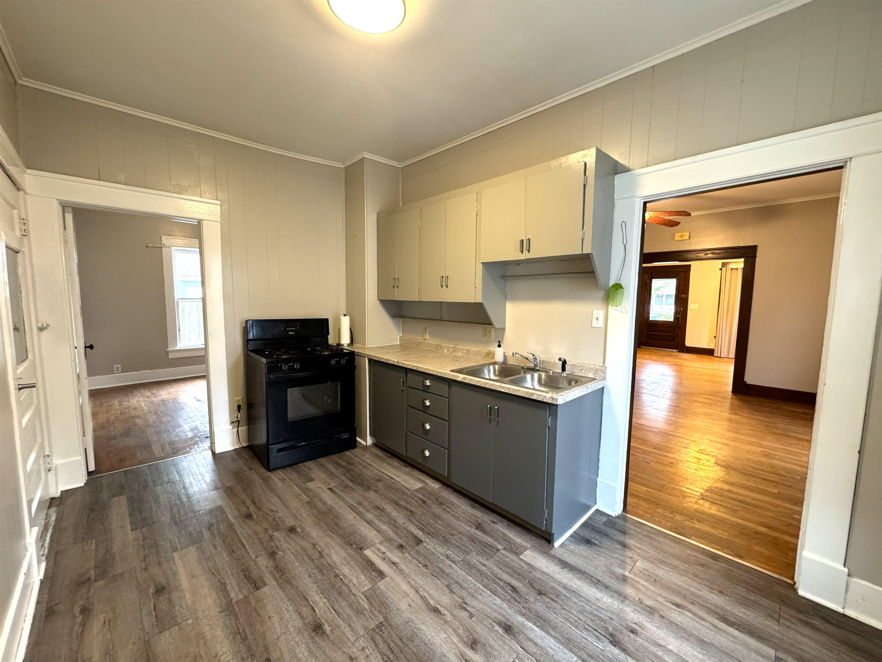 714 N Olive St Property Photo 13