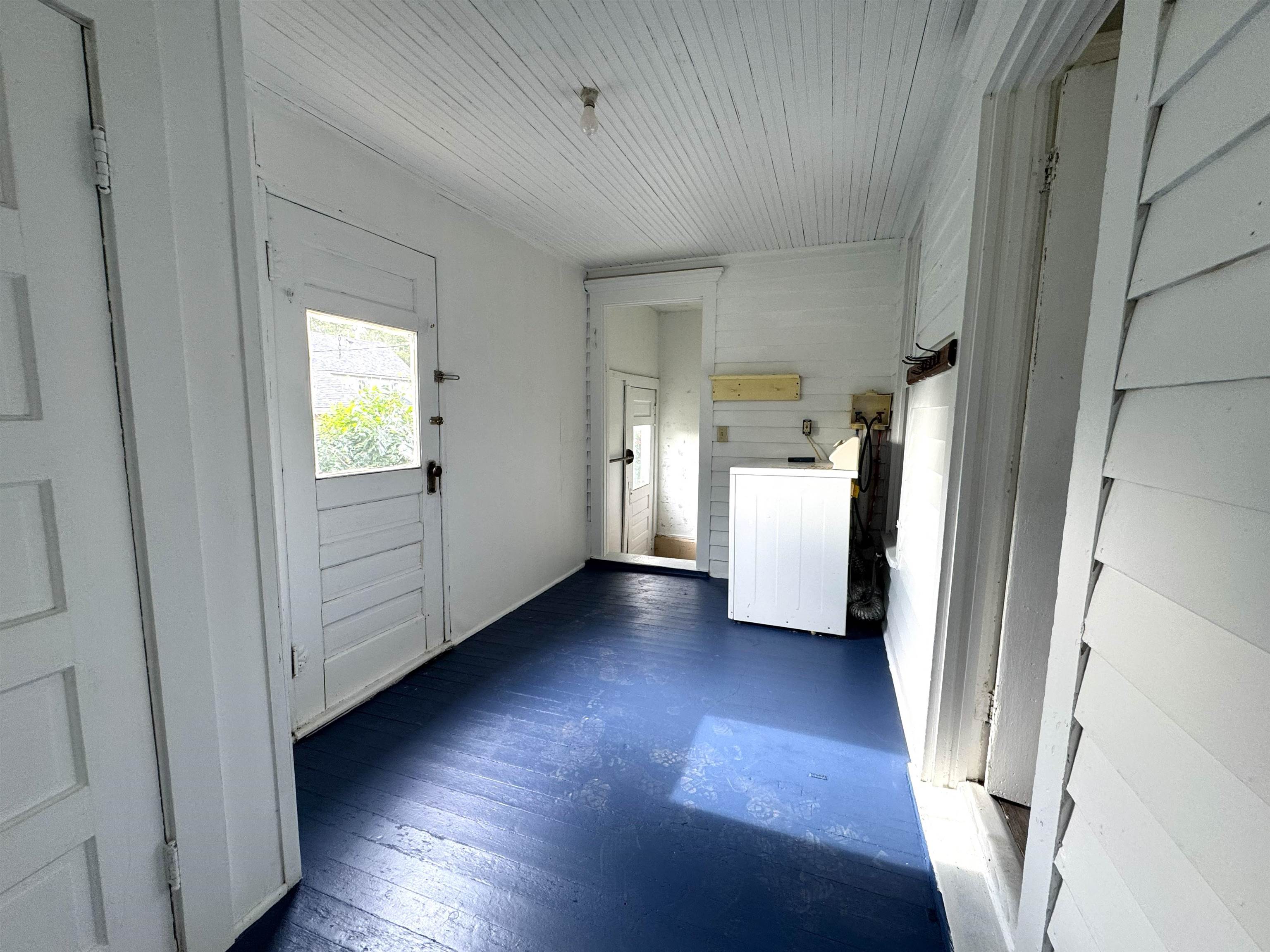 714 N Olive St Property Photo 19