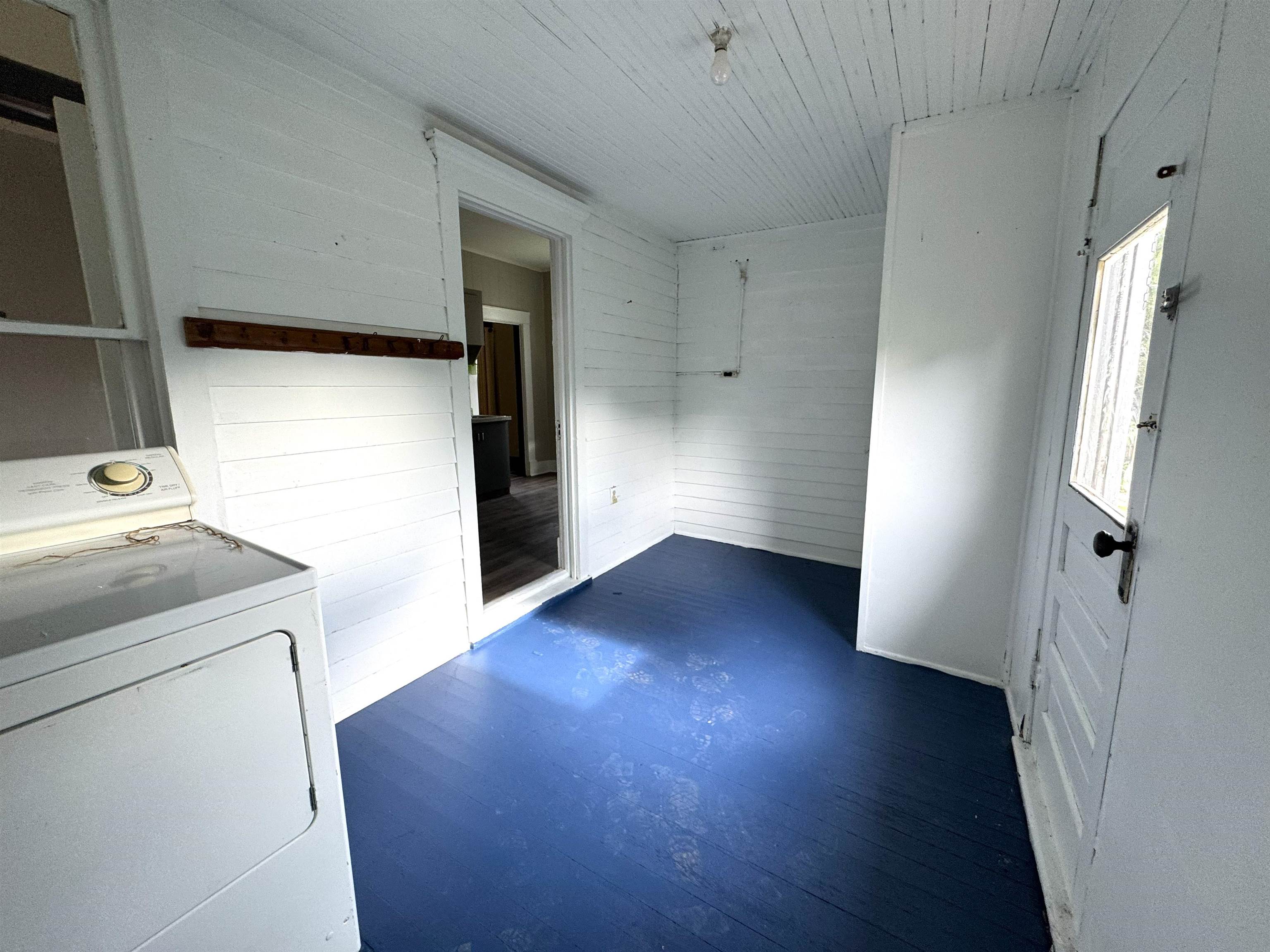 714 N Olive St Property Photo 20