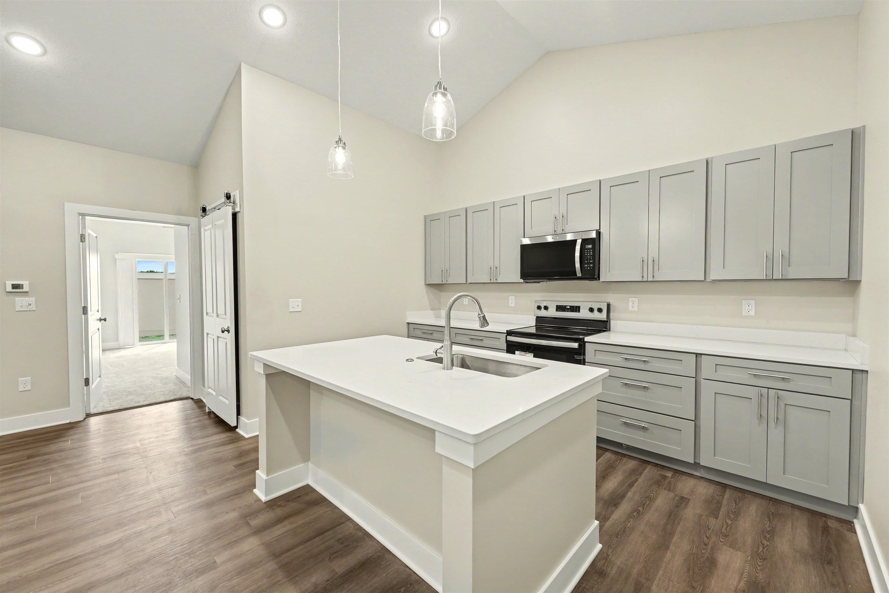 2723 Amelia Ln. Property Photo 6