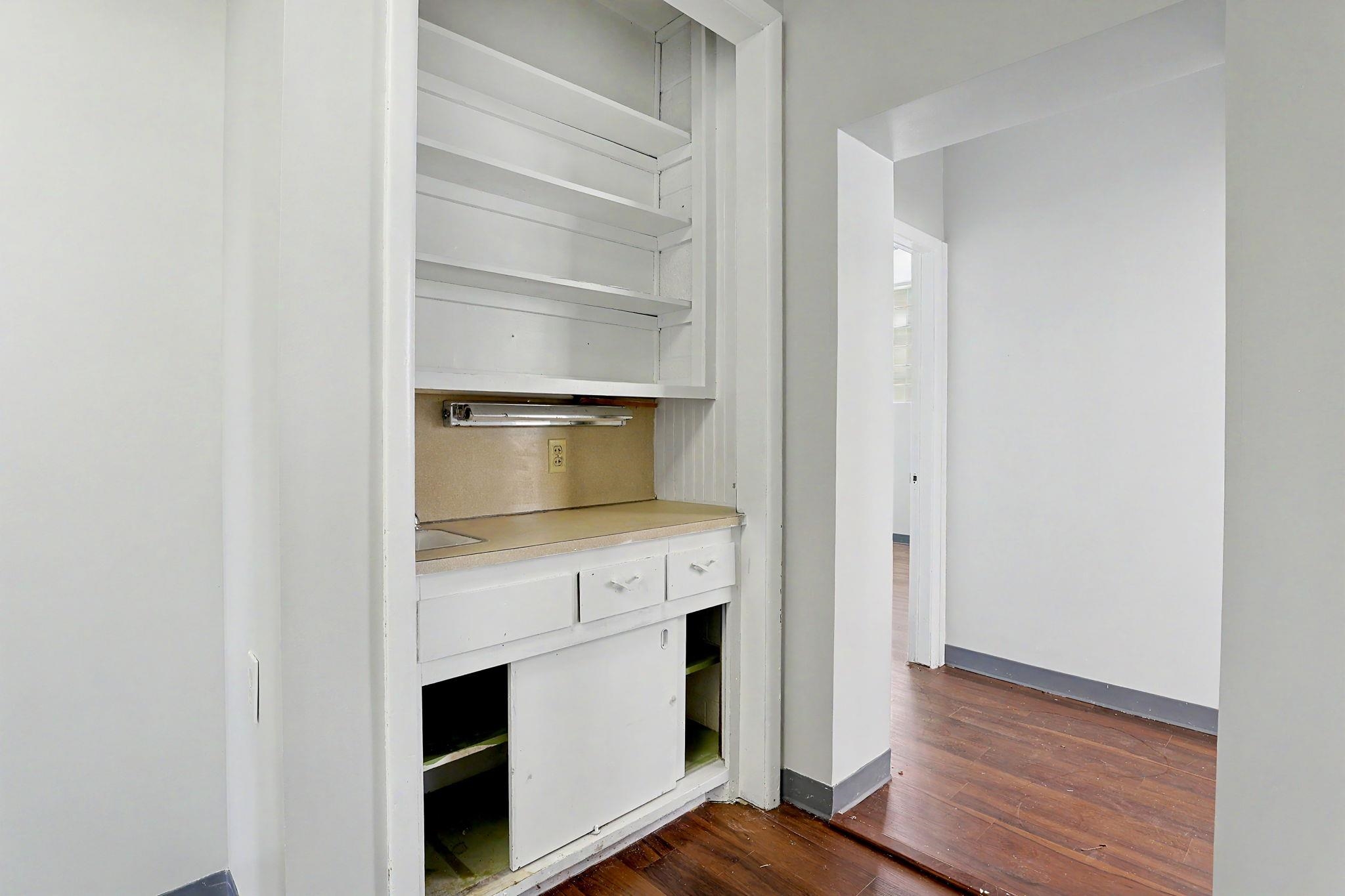 1601 State St. Property Photo 14