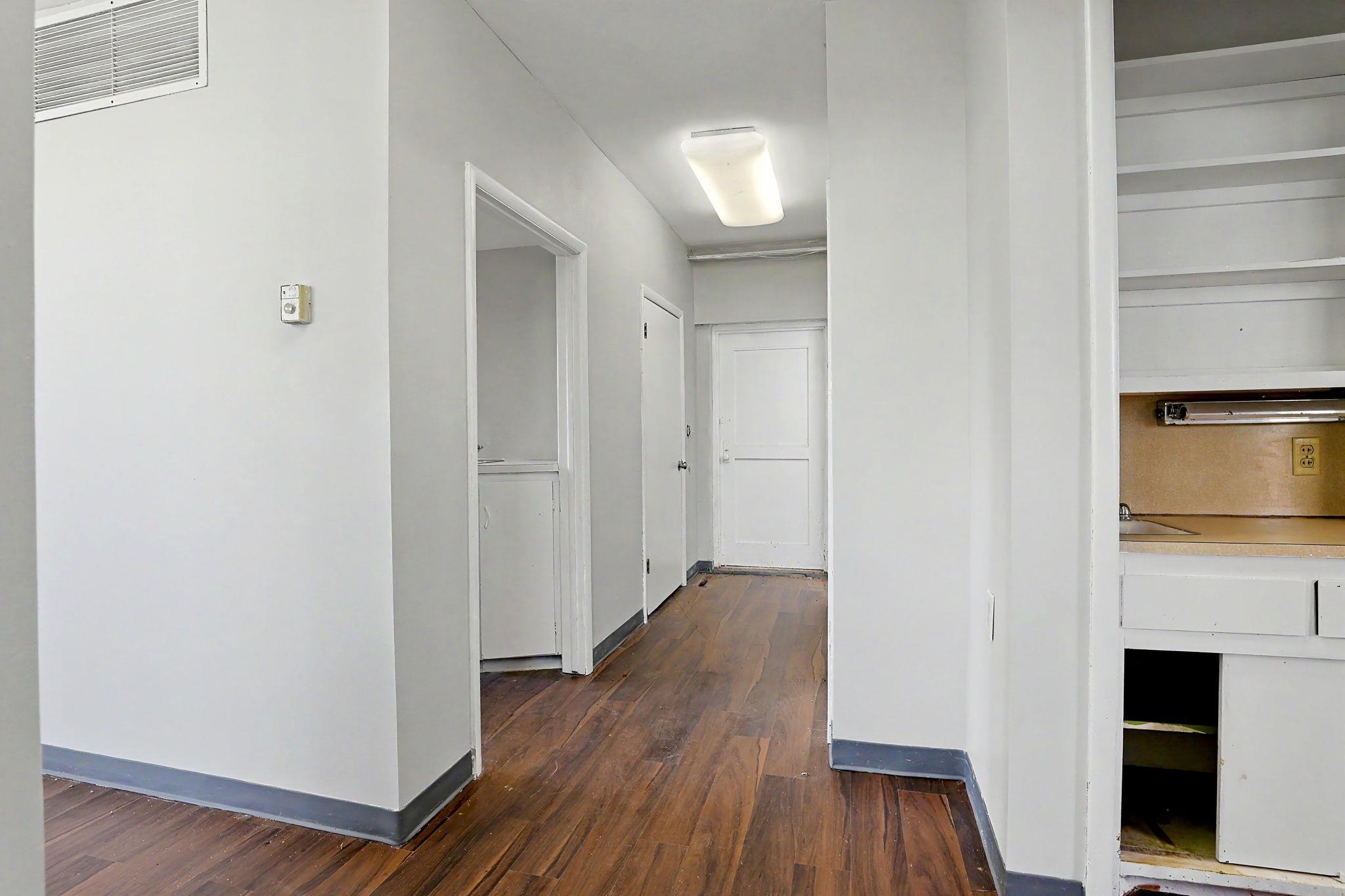 1601 State St. Property Photo 15