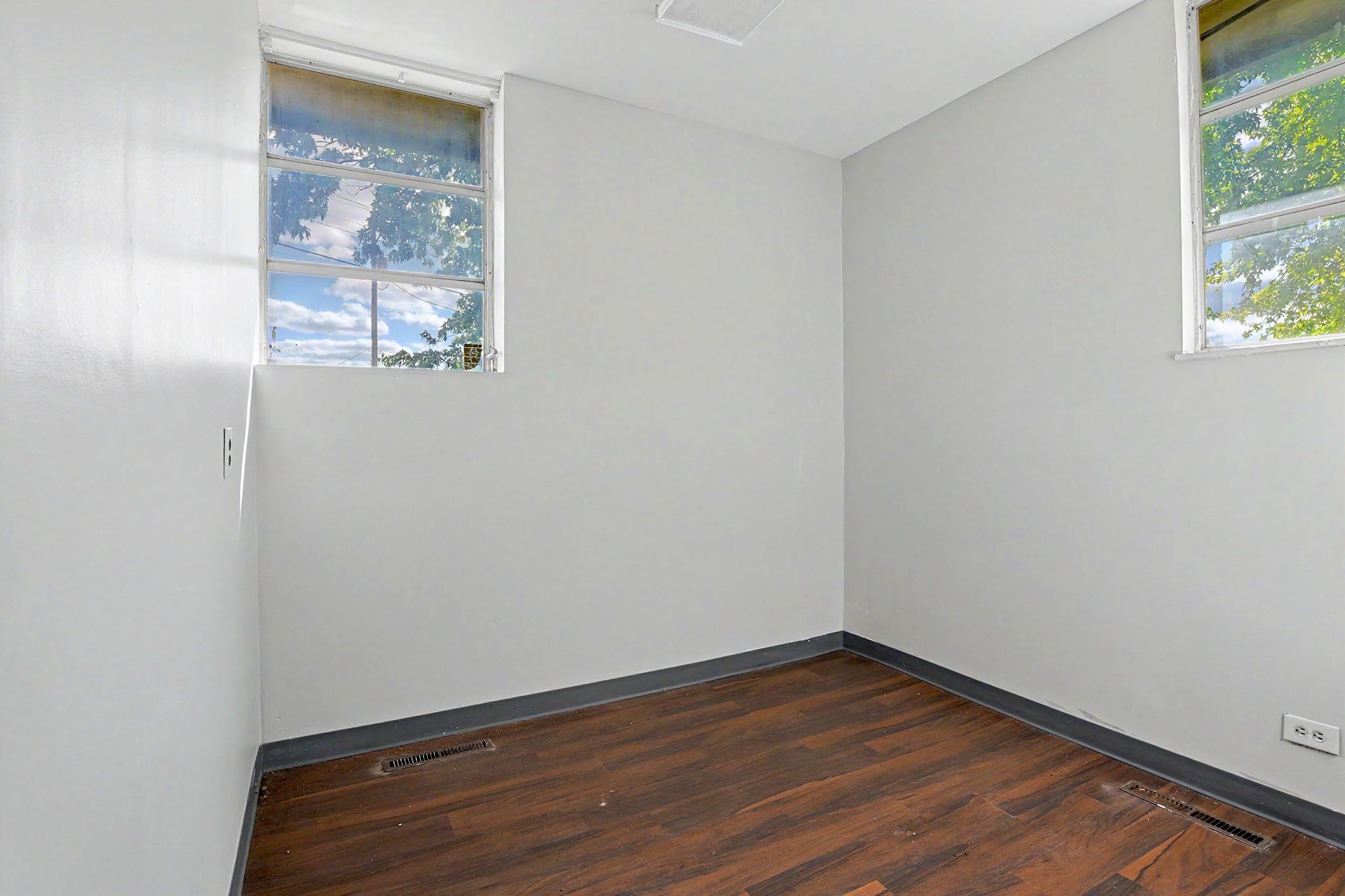 1601 State St. Property Photo 26