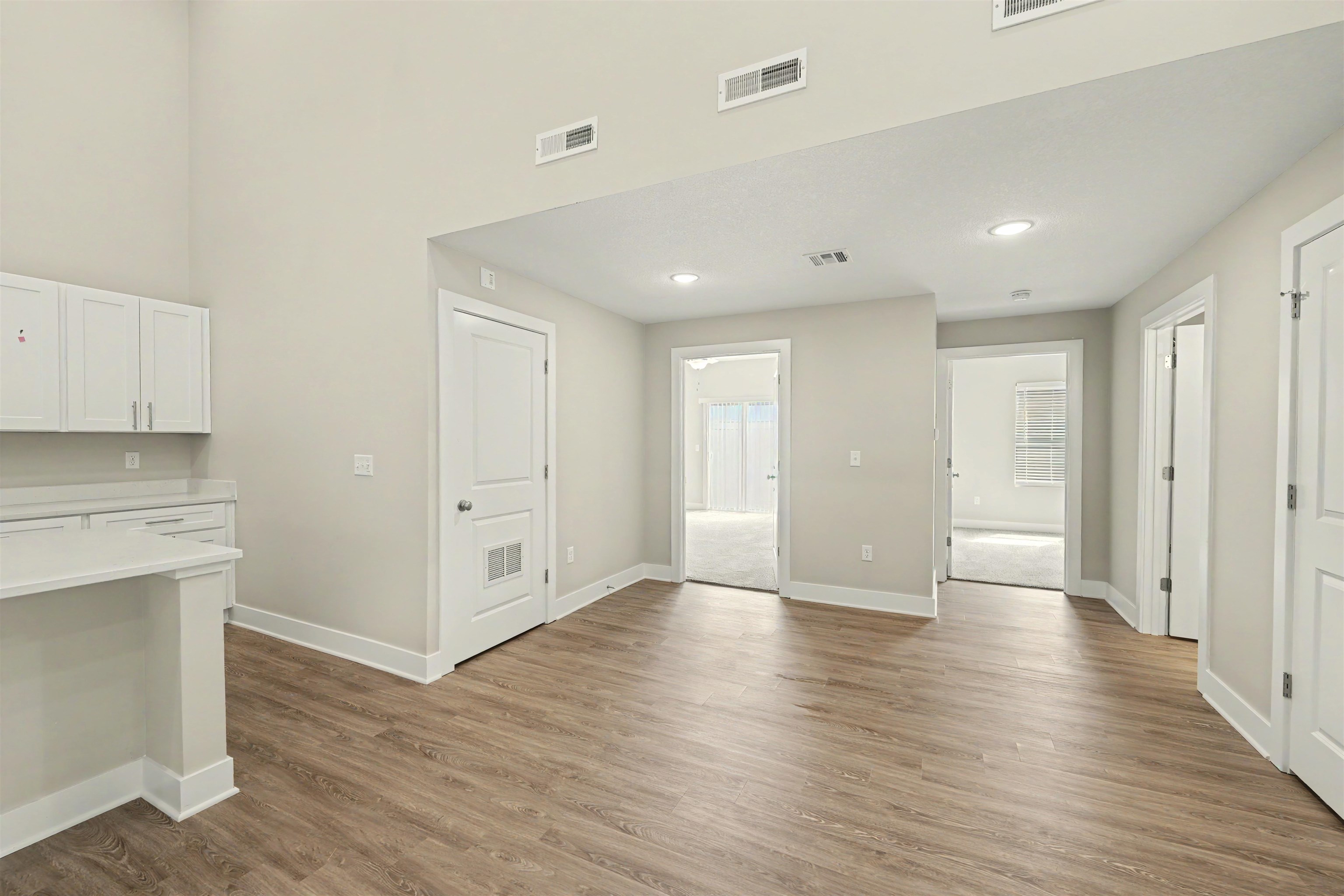 2719 Amelia Ln Property Photo 4